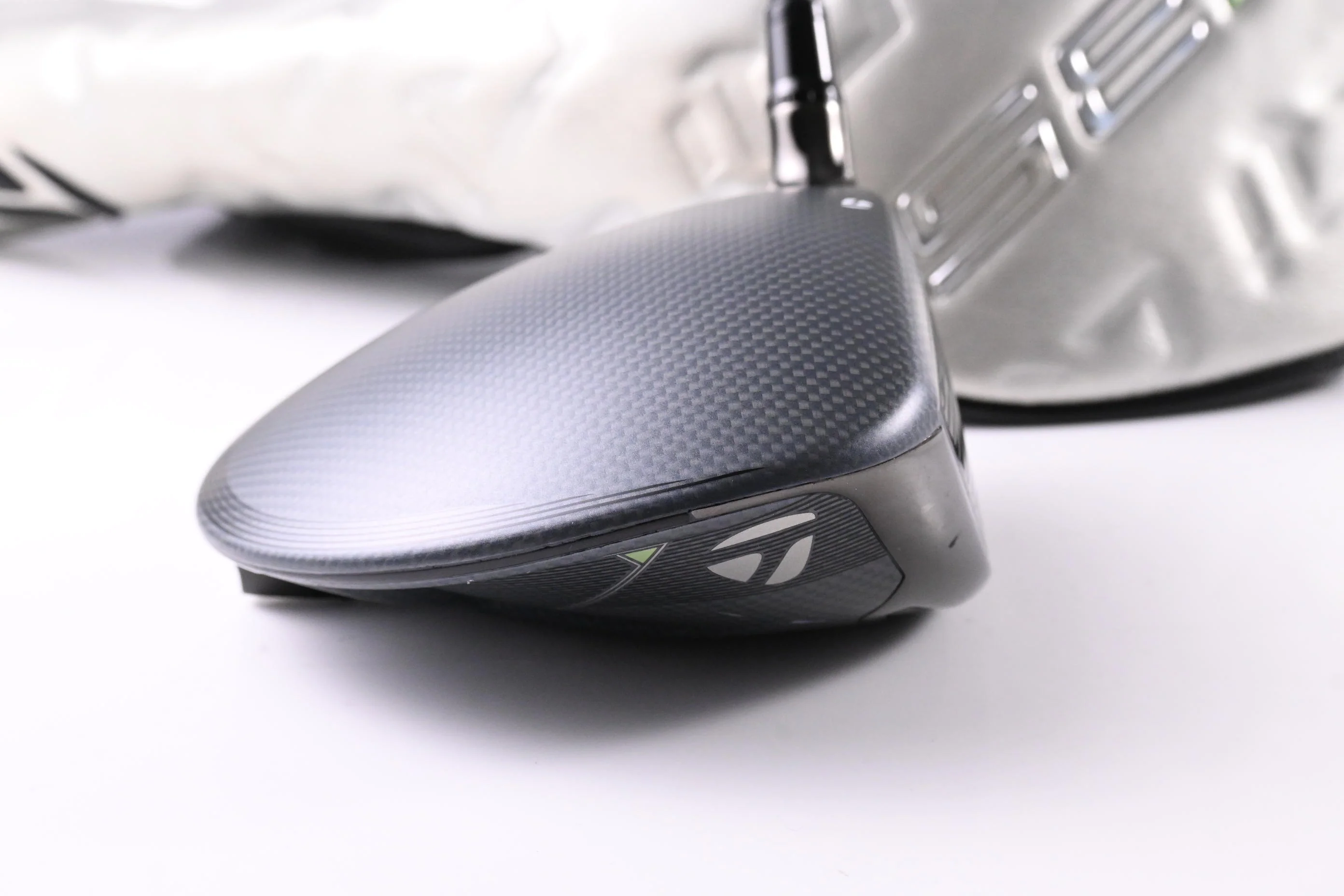 Taylormade Qi35 Driver / 10.5 Degree / Stiff Flex Fujikura Ventus Blue '25 5 - Image 3
