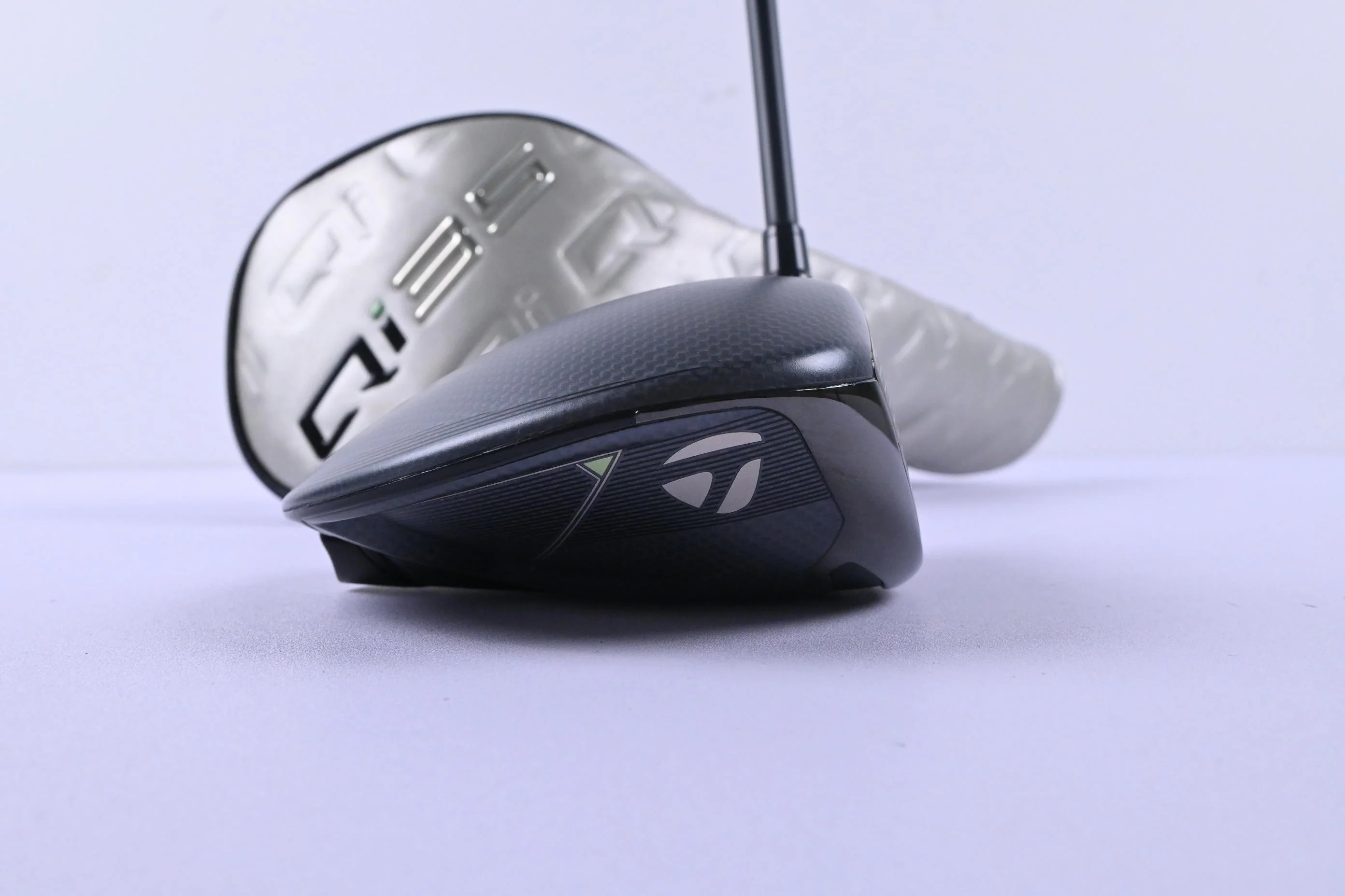 Taylormade Qi35 Driver / 10.5 Degree / Stiff Flex Tensei AV Black 65 Shaft - Image 3