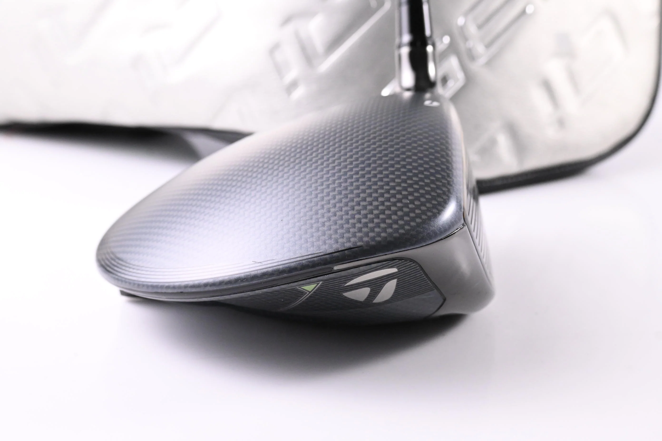 Taylormade Qi35 Driver / 10.5 Degree / Regular Flex Ventus Blue 5 Shaft - Image 3
