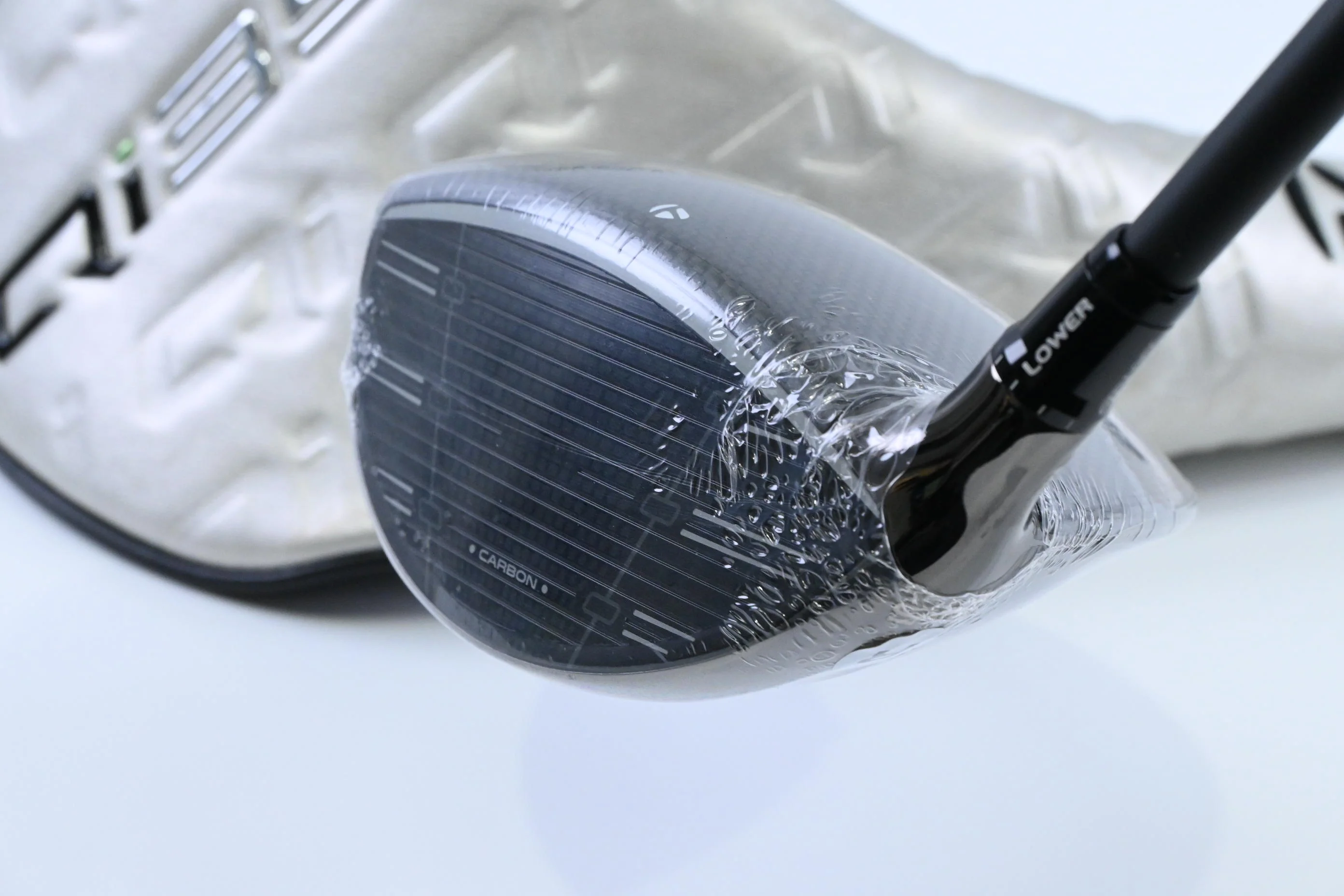 Taylormade Qi35 Driver / 10.5 Degree / Regular Flex Fujikura Ventus Blue 5 Shaft - Image 4