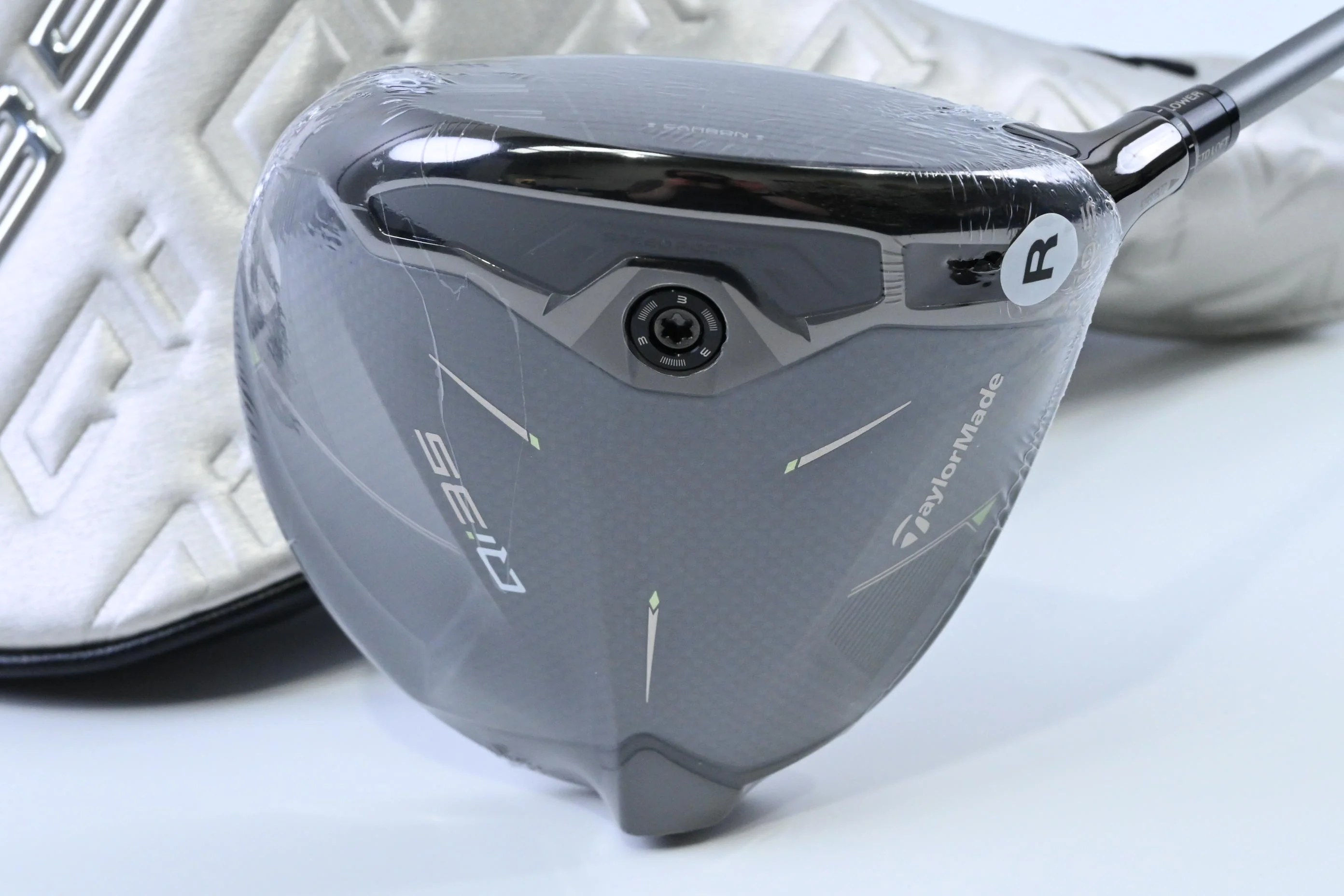 Taylormade Qi35 Driver / 10.5 Degree / Regular Flex Fujikura Air Speeder 50 - Image 2