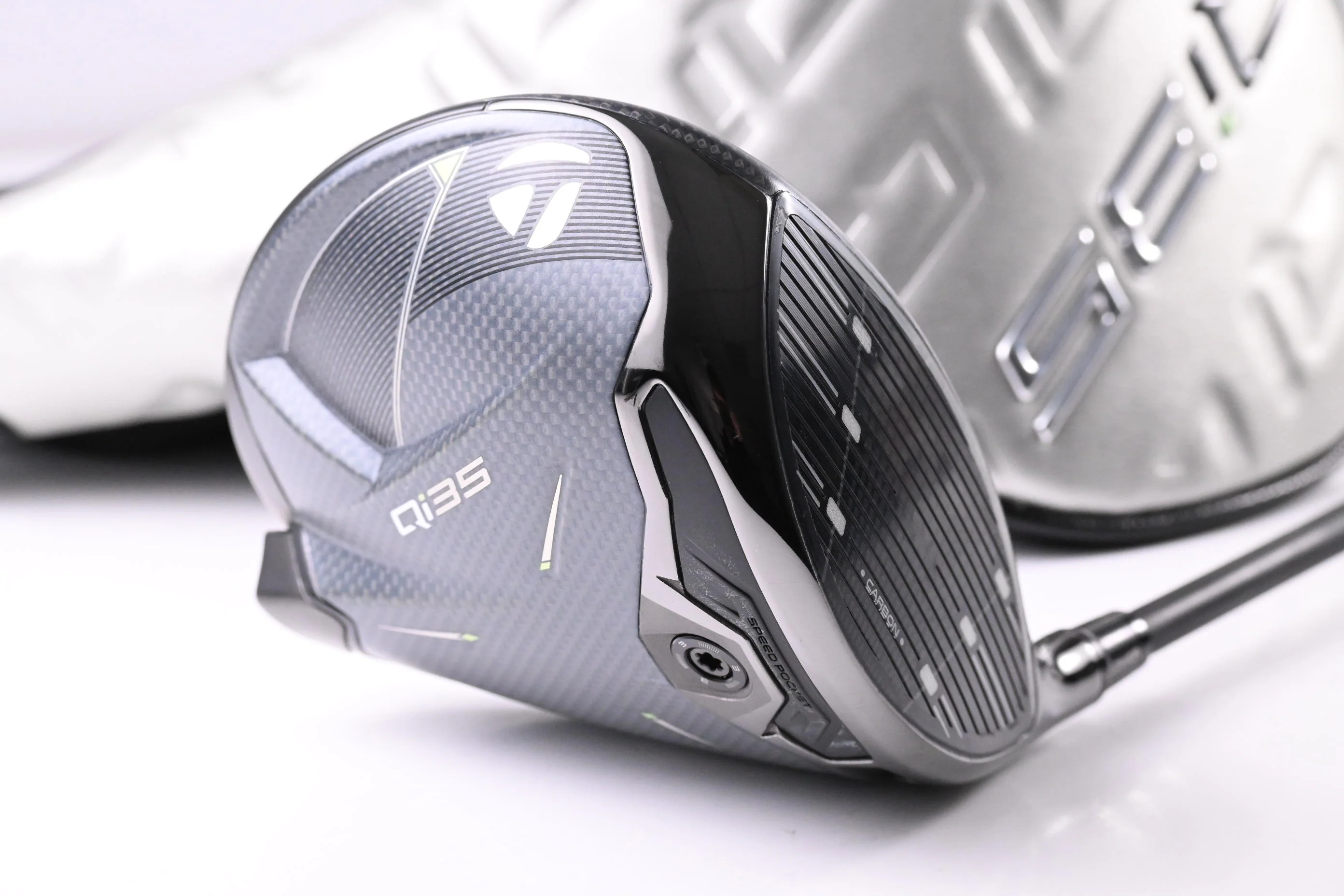 Taylormade Qi35 Driver / 9 Degree / Stiff Flex Kai'li Blue CB Darkwaves 60 Shaft
