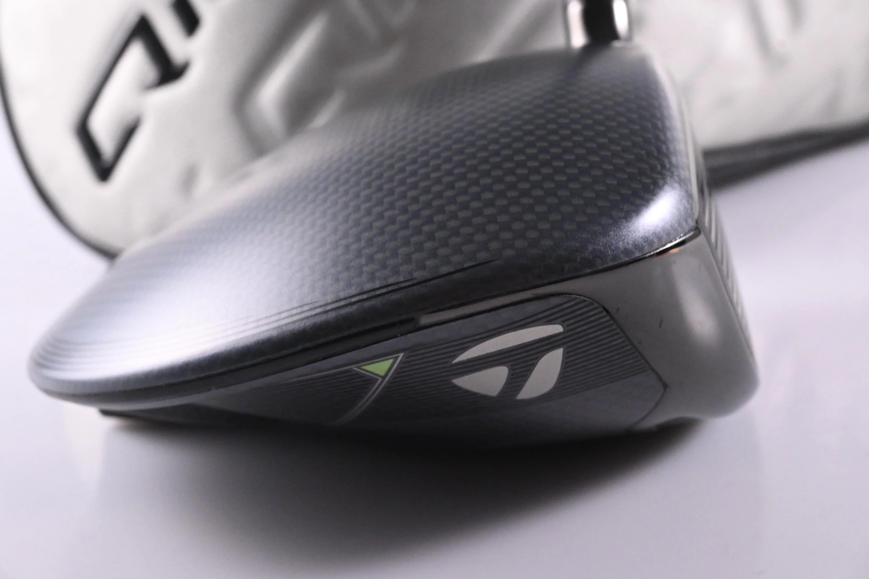 Taylormade Qi35 Driver / 10.5 Degree / Regular Flex Fujikura Ventus Blue '25 5 - Image 3