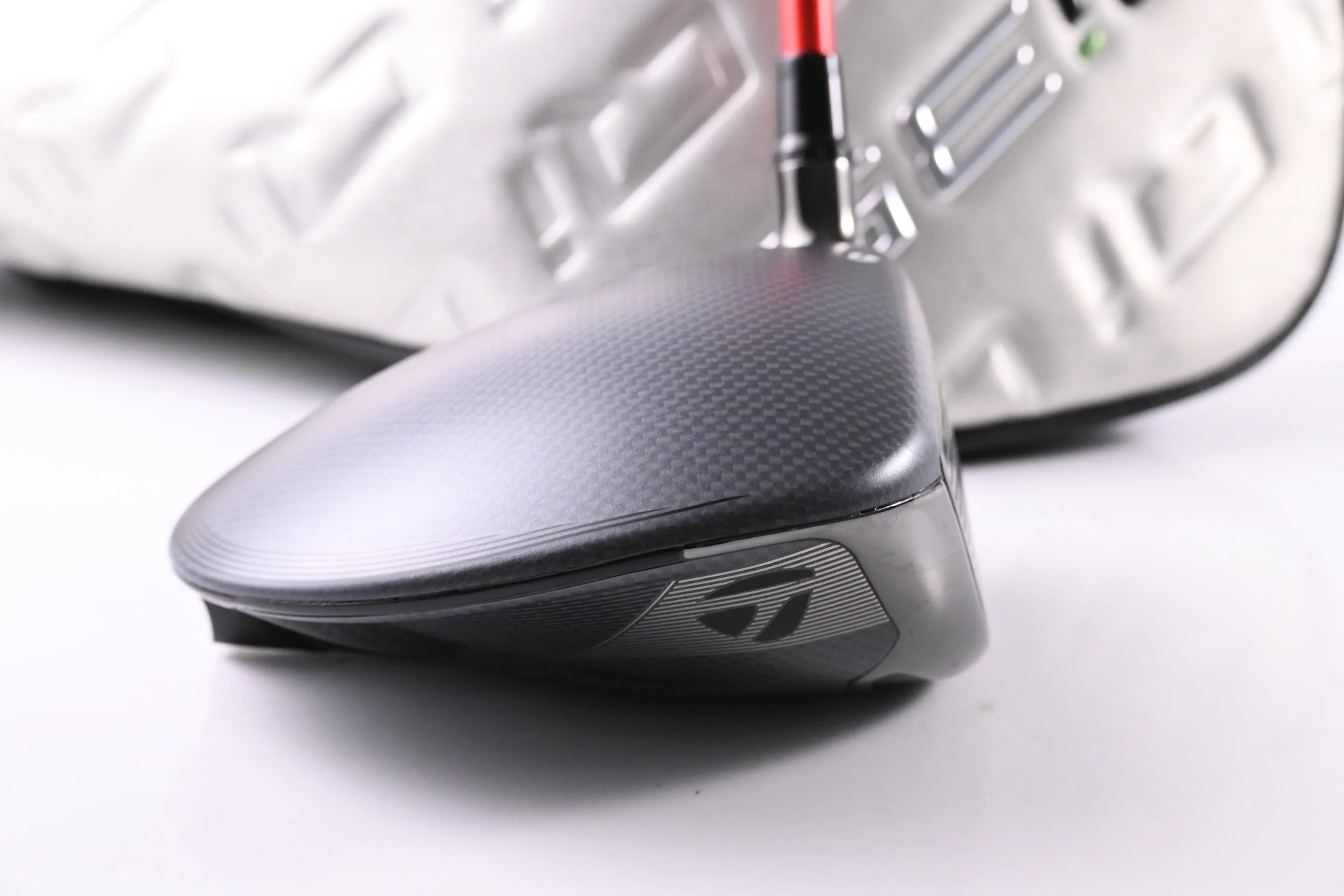 Taylormade Qi35 Driver / 10.5 Degree / Stiff Flex Ventus TR Velocore Red 5 Shaft - Image 3