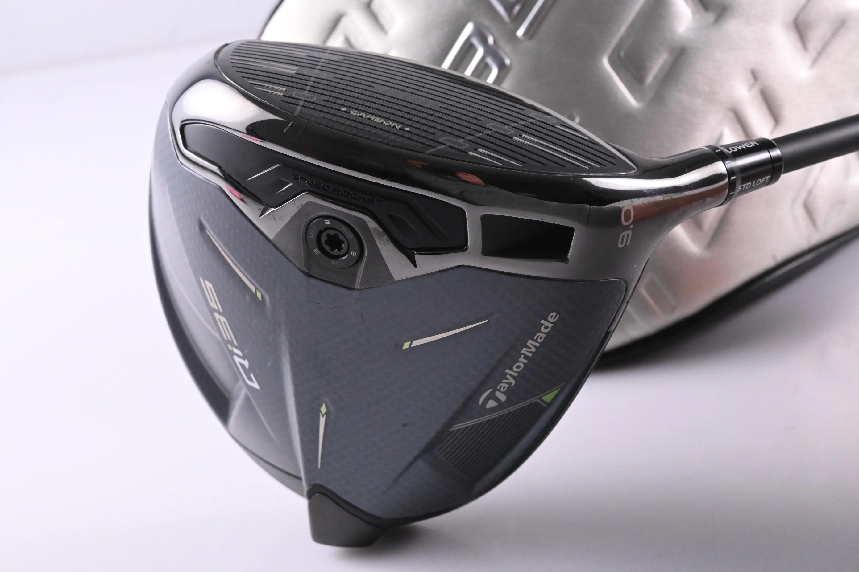 Taylormade Qi35 Driver / 9 Degree / Stiff Flex Reax White 60 Shaft - Image 2
