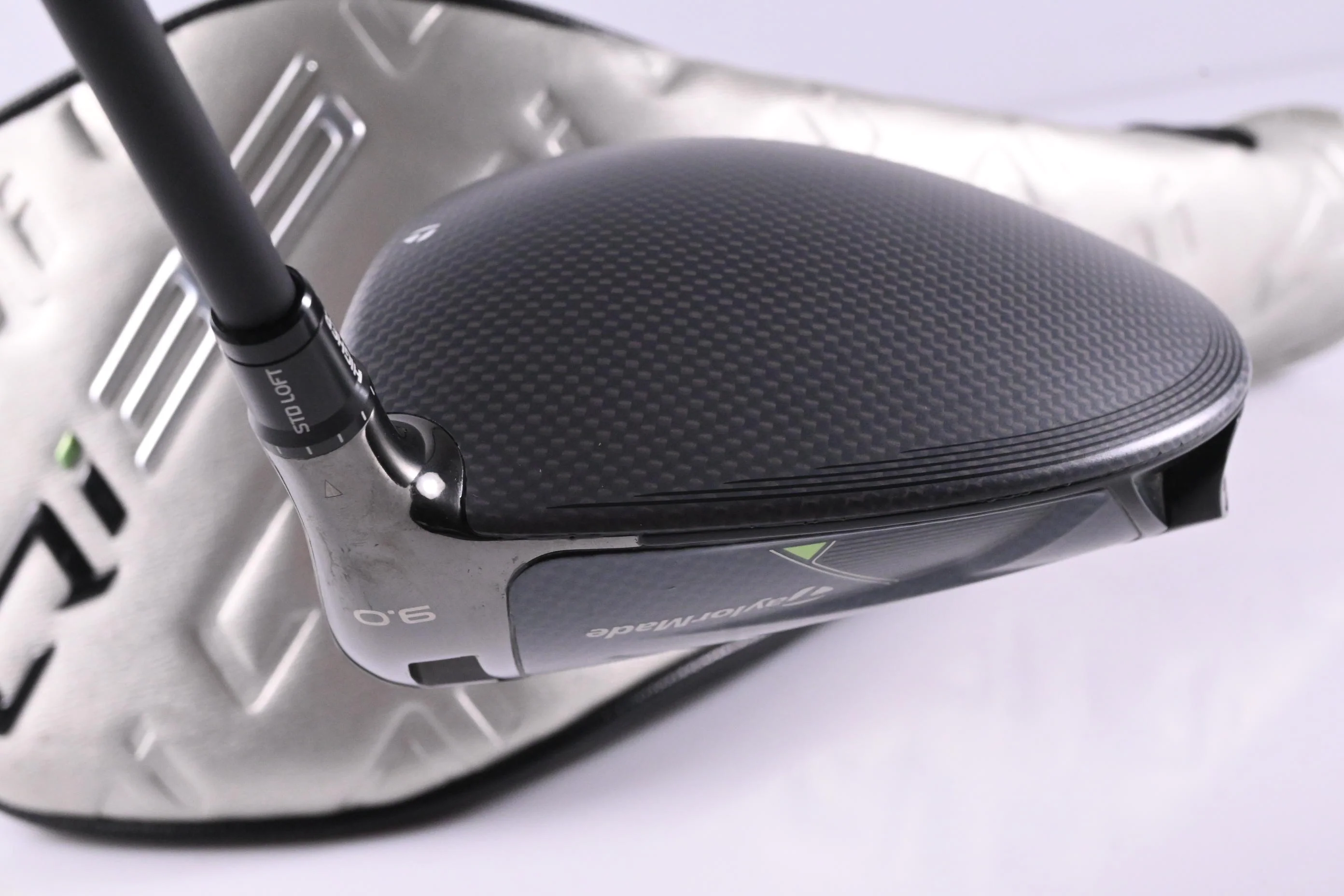 Taylormade Qi35 Driver / 9 Degree / Stiff Flex Reax White 60 Shaft - Image 5