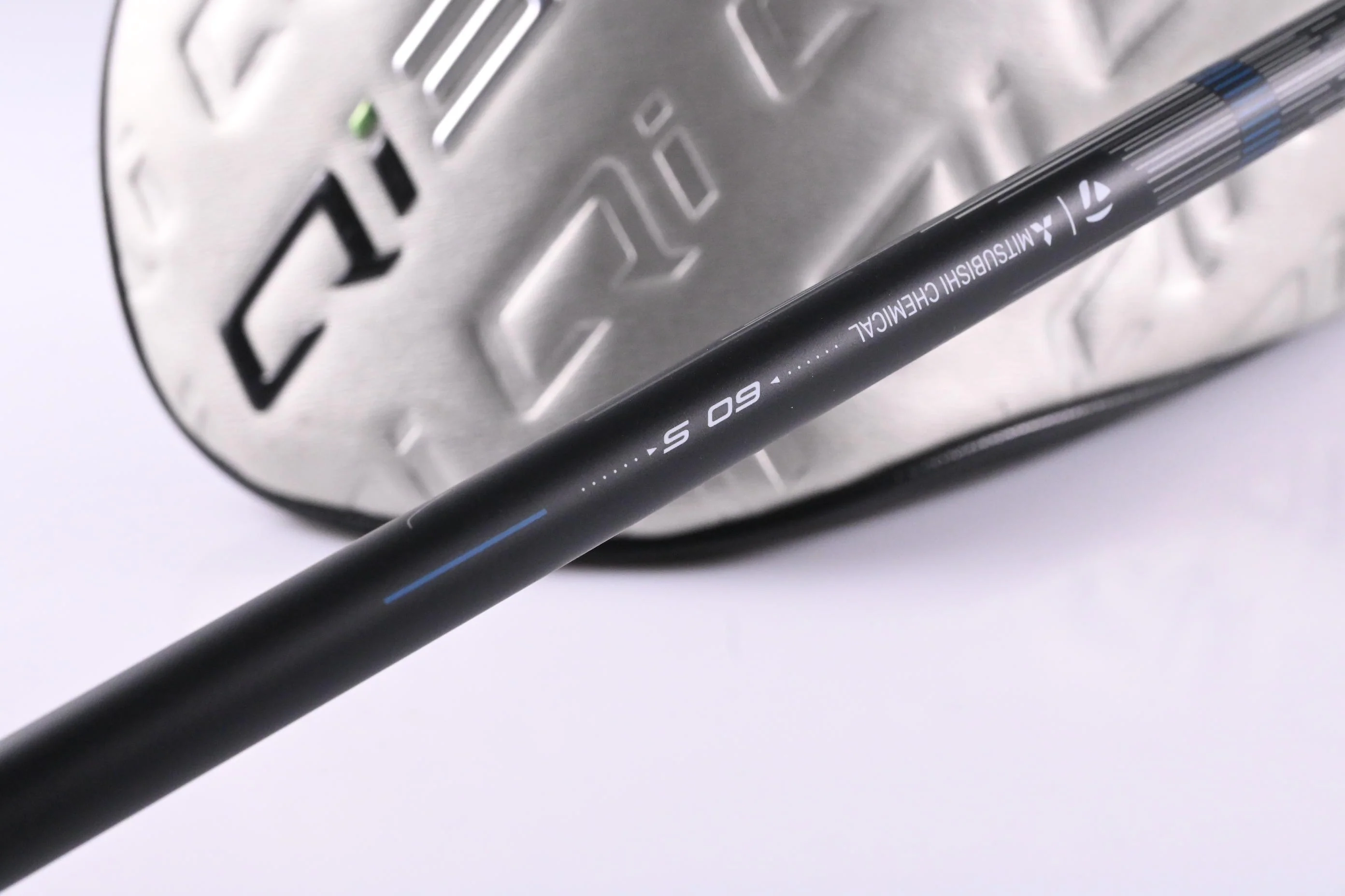 Taylormade Qi35 Driver / 9 Degree / Stiff Flex Reax White 60 Shaft - Image 6
