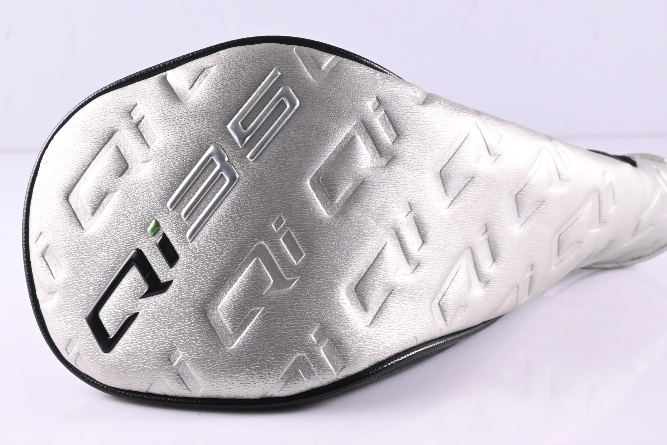 Taylormade Qi35 Driver / 9 Degree / Stiff Flex Reax White 60 Shaft - Image 9