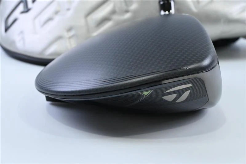 Taylormade Qi35 Driver / 12 Degree / Regular Flex Fujikura Air Speeder 50 Shaft - Image 3