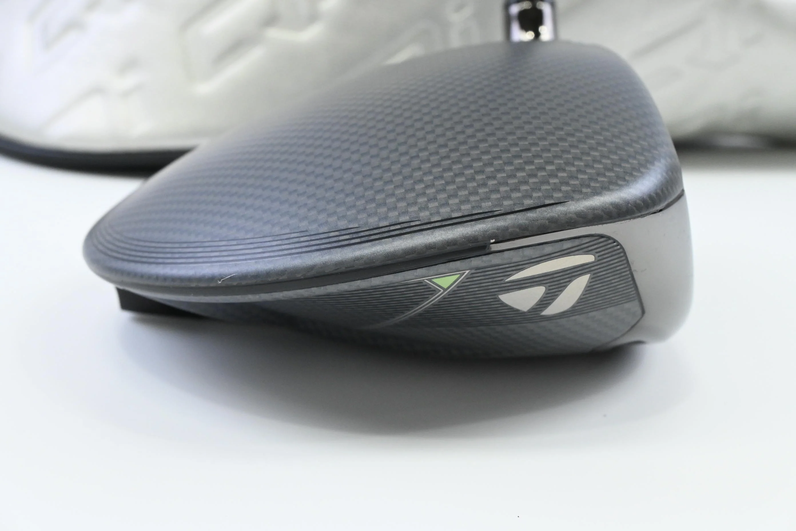 Taylormade Qi35 Driver / 10.5 Degree / Senior Flex Vanquish 4 Shaft - Image 3