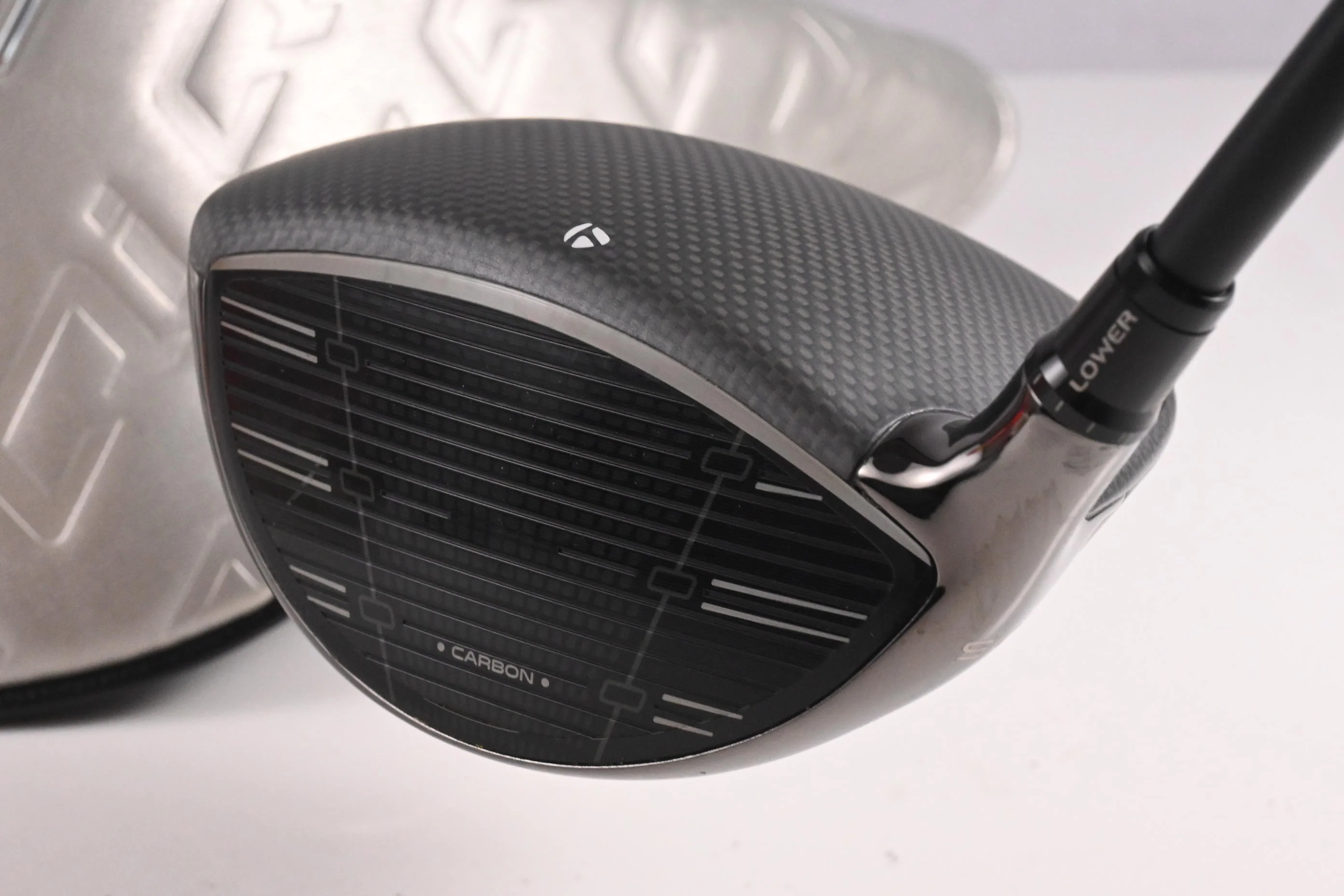 Taylormade Qi35 Driver / 10.5 Degree / Regular Flex Fujikura Ventus Blue 5 Shaft - Image 4