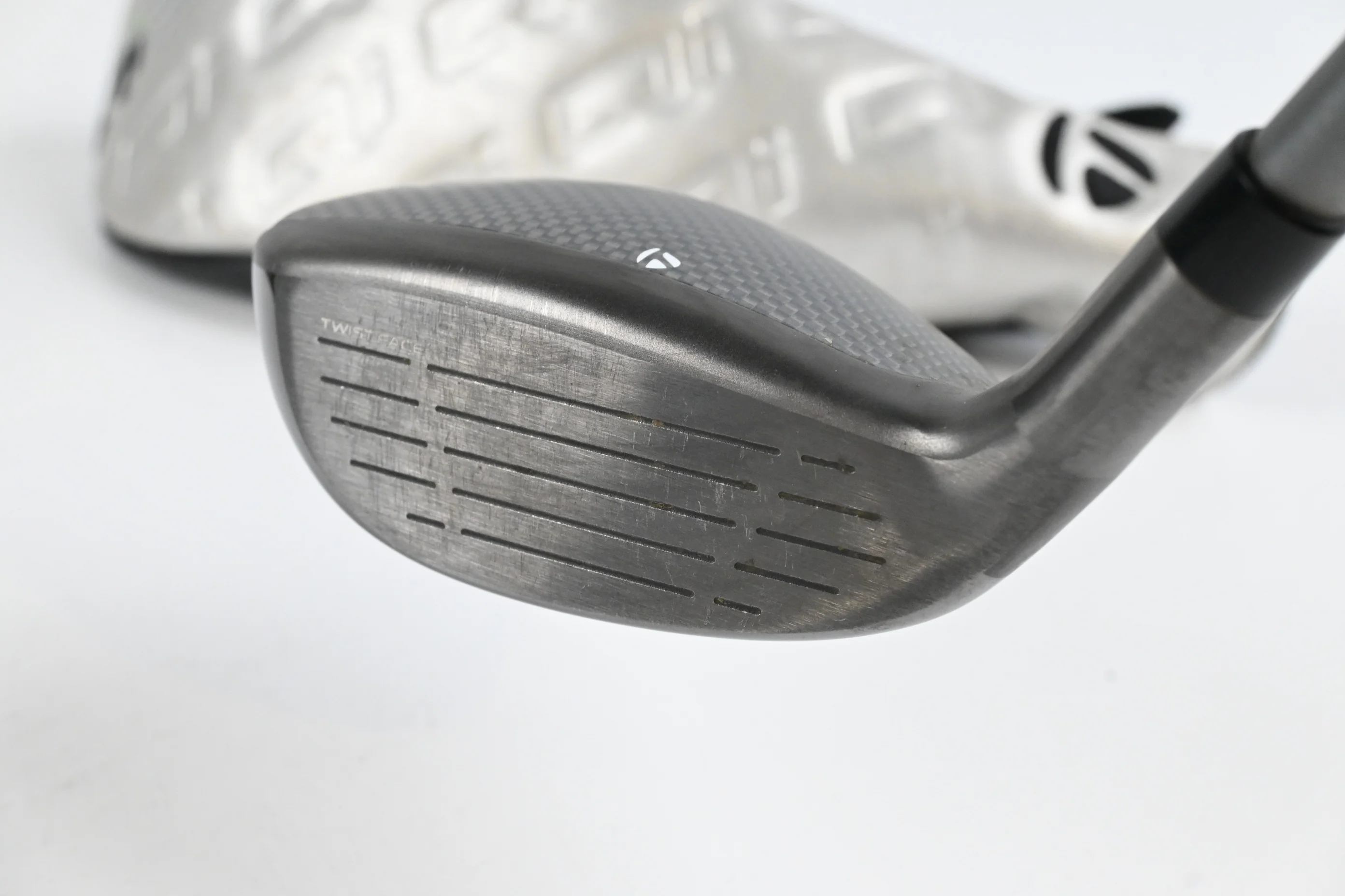 Taylormade Qi35 #4 Hybrid / 23 Degree / Regular Flex Airspeeder 50 Shaft - Image 4