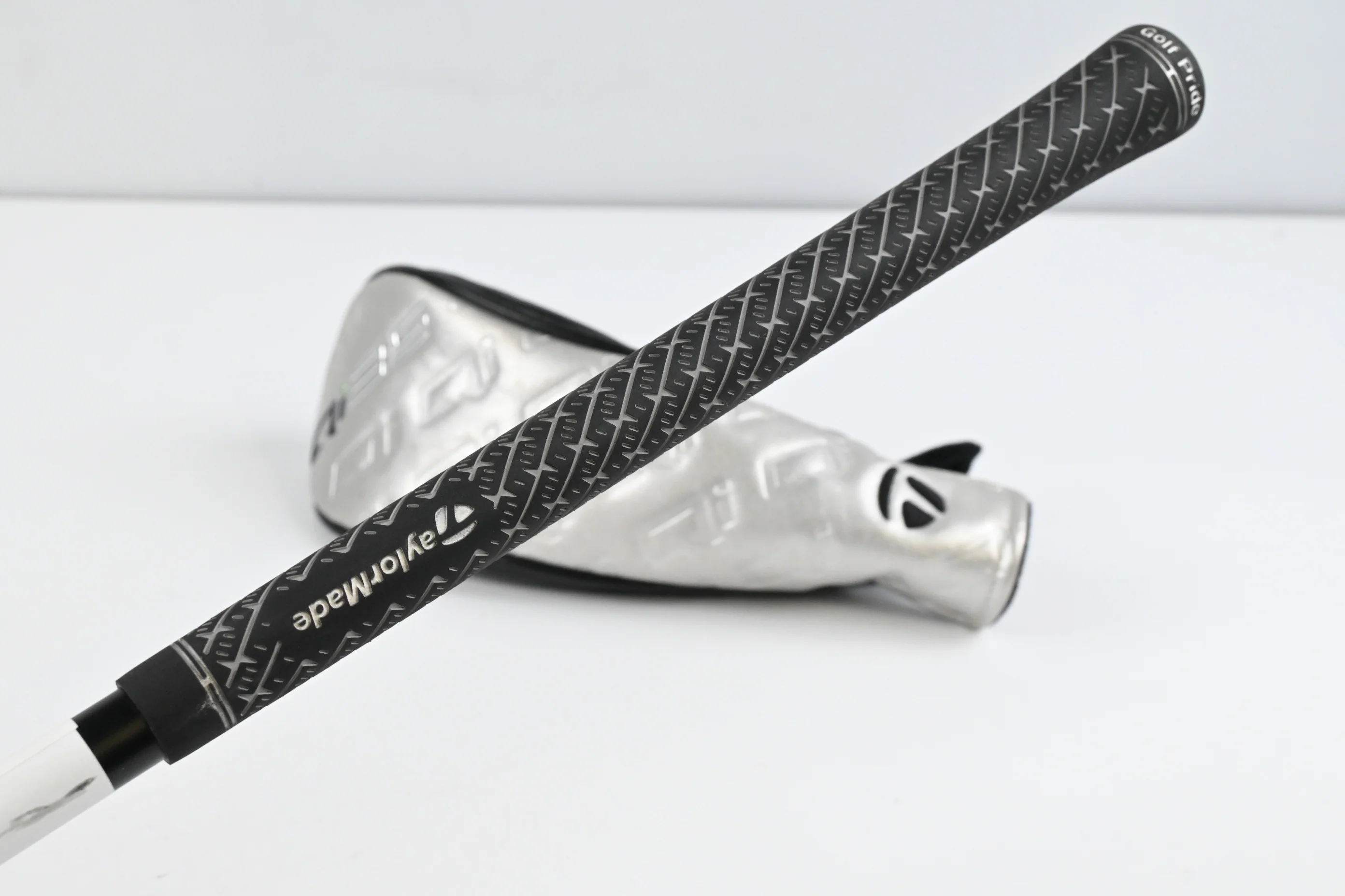 Taylormade Qi35 #4 Hybrid / 23 Degree / Regular Flex Airspeeder 50 Shaft - Image 9