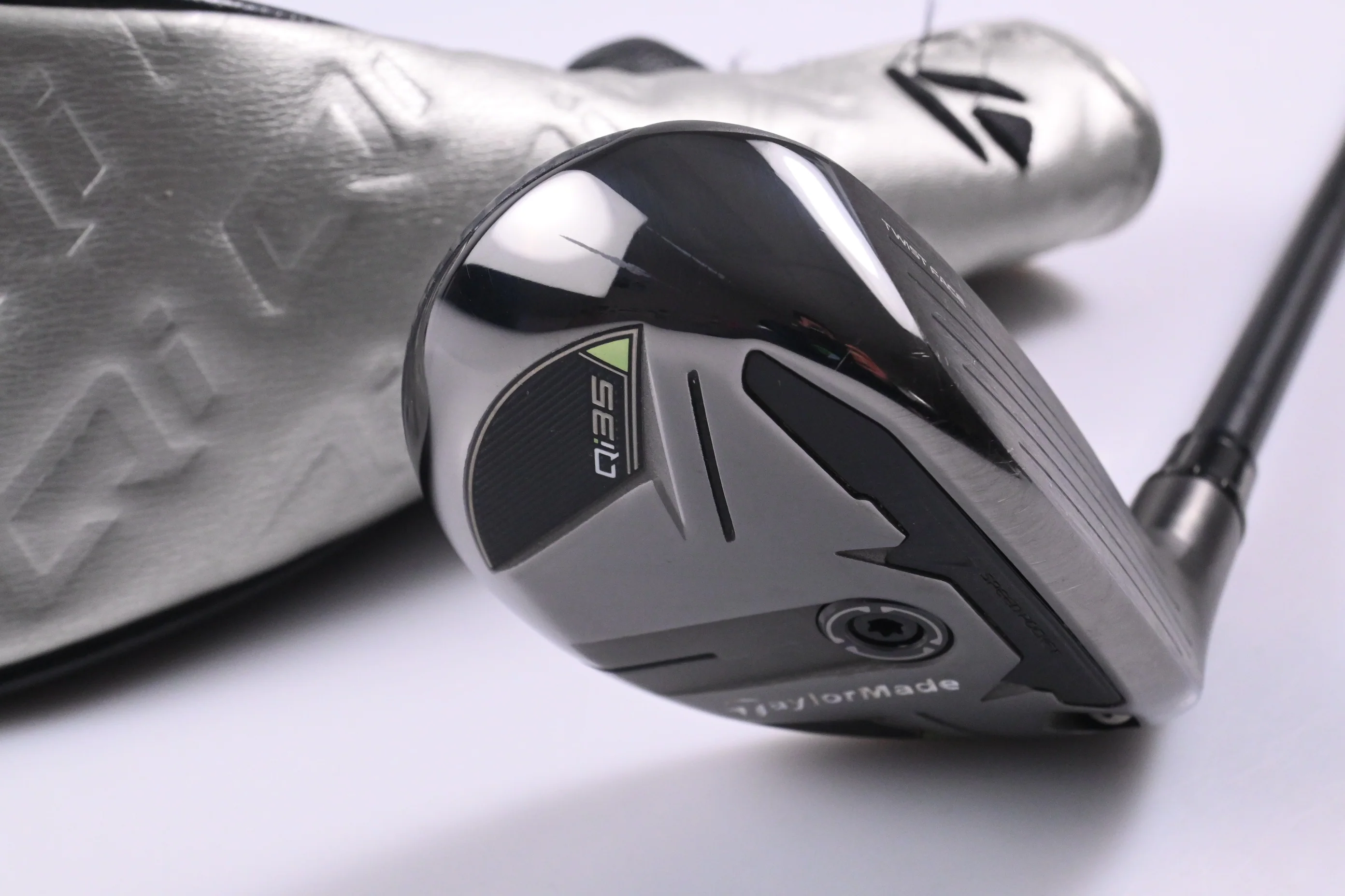 Taylormade Qi35 #4 Hybrid / 22 Degree / Regular Flex Fujikura Ventus Blue 6