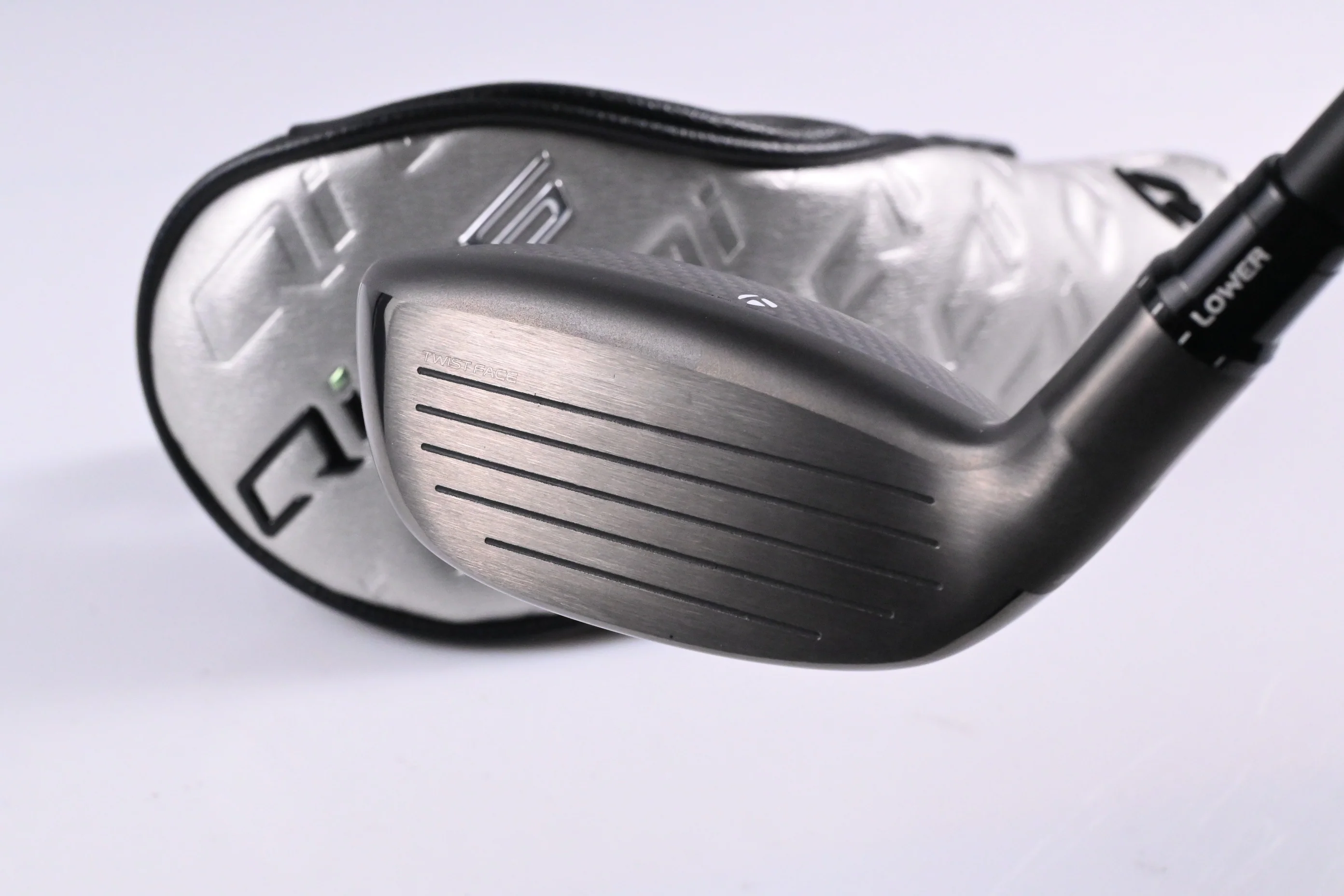 Taylormade Qi35 #4 Hybrid / 22 Degree / Regular Flex Fujikura Ventus Blue 6 - Image 4