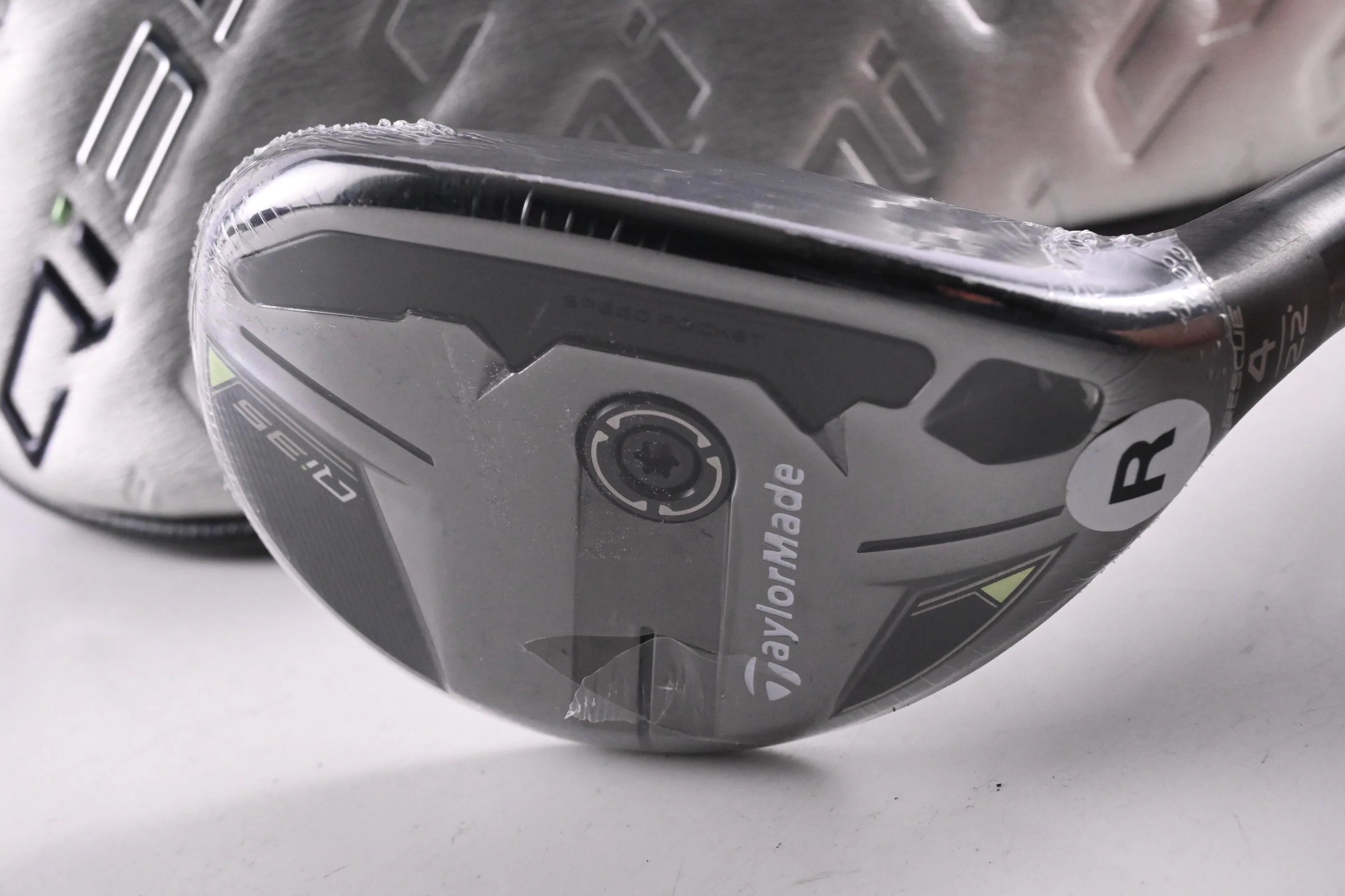 Taylormade Qi35 #4 Hybrid / 22 Degree / Regular Flex Fujikura Ventus Blue 6 - Image 2