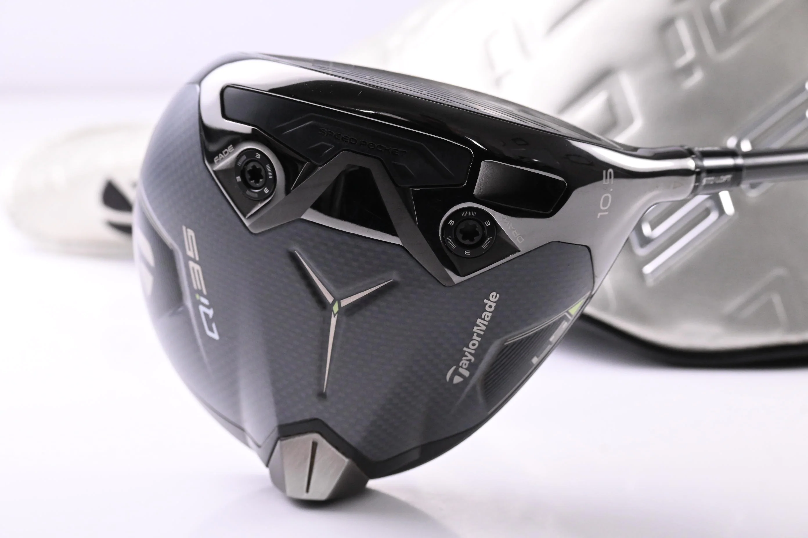 Taylormade Qi35 LS Driver / 10.5 Degree / Stiff Flex EvenFlow Riptide 70 Shaft - Image 2