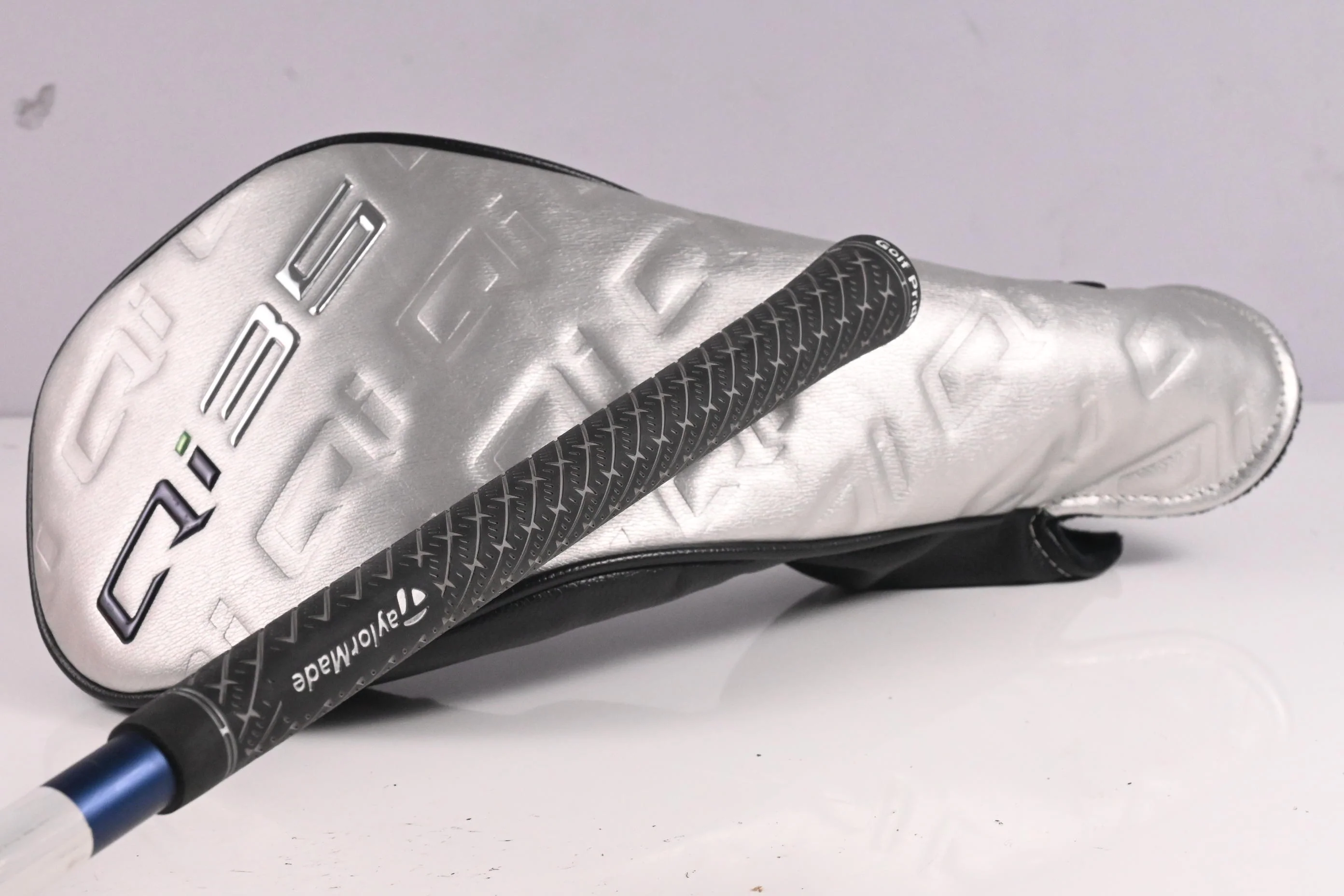 Taylormade Qi35 LS Driver / 9 Degree / Stiff Flex Fujikura Ventus Blue 5 Shaft - Image 8