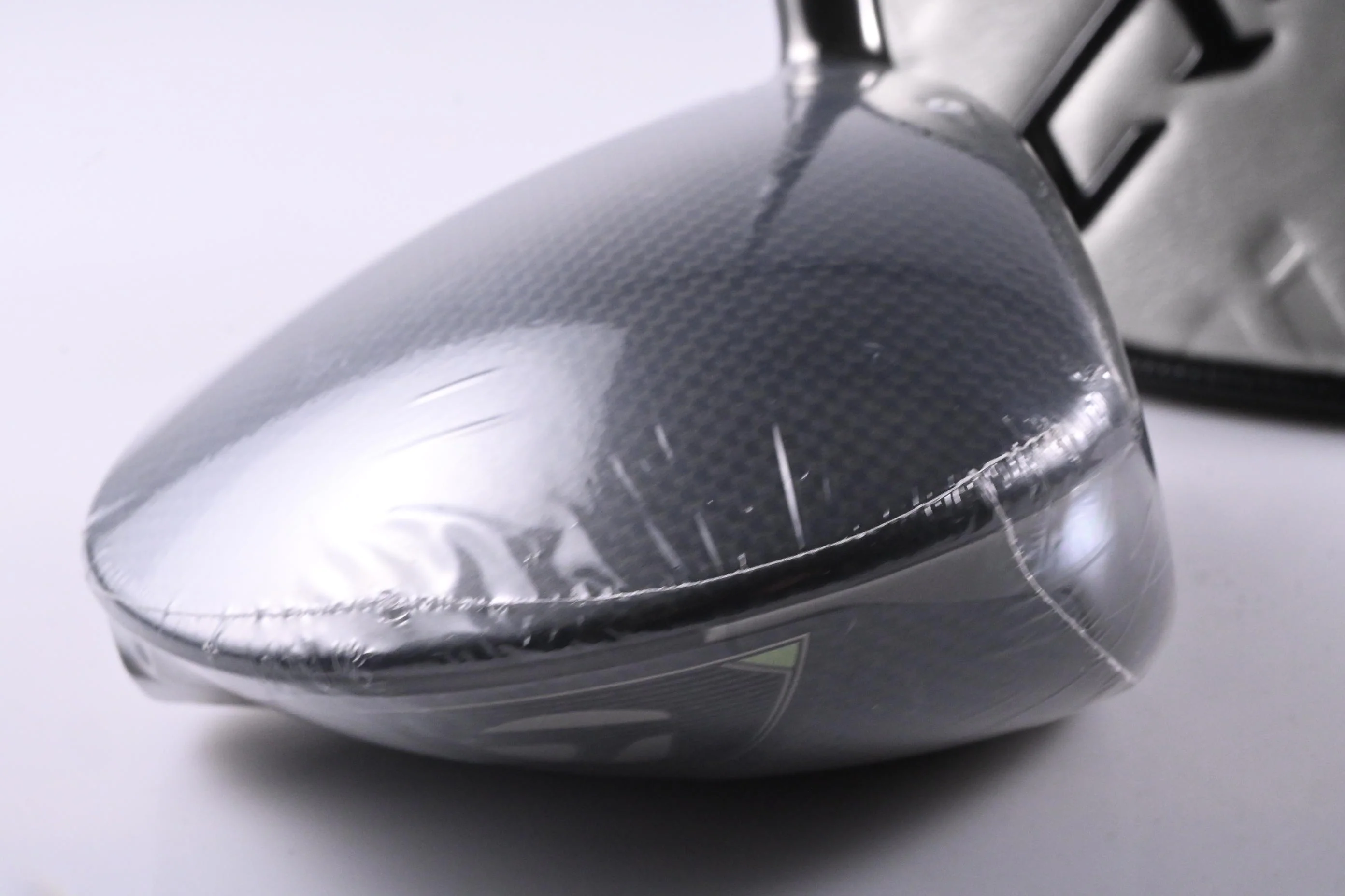 Taylormade Qi35 LS Driver / 9 Degree / Stiff Flex Kai`li Dark Waves CB Blue 60 - Image 3