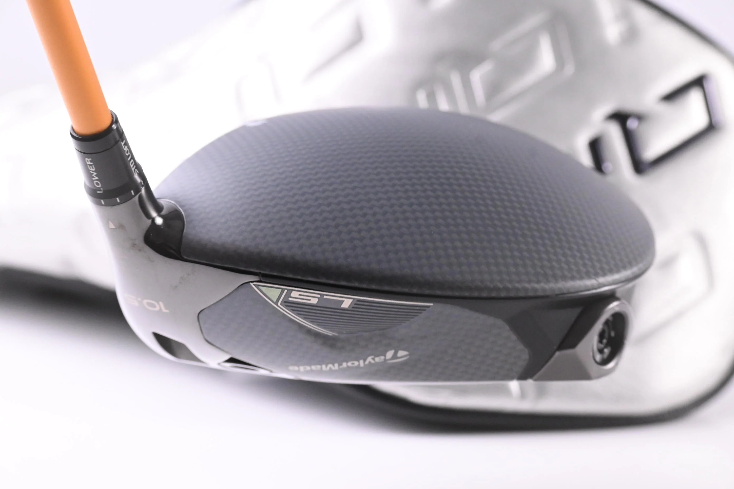 Taylormade Qi35 LS Driver / 10.5 Degree / X-Flex UST Proforce V2 7 Shaft - Image 5