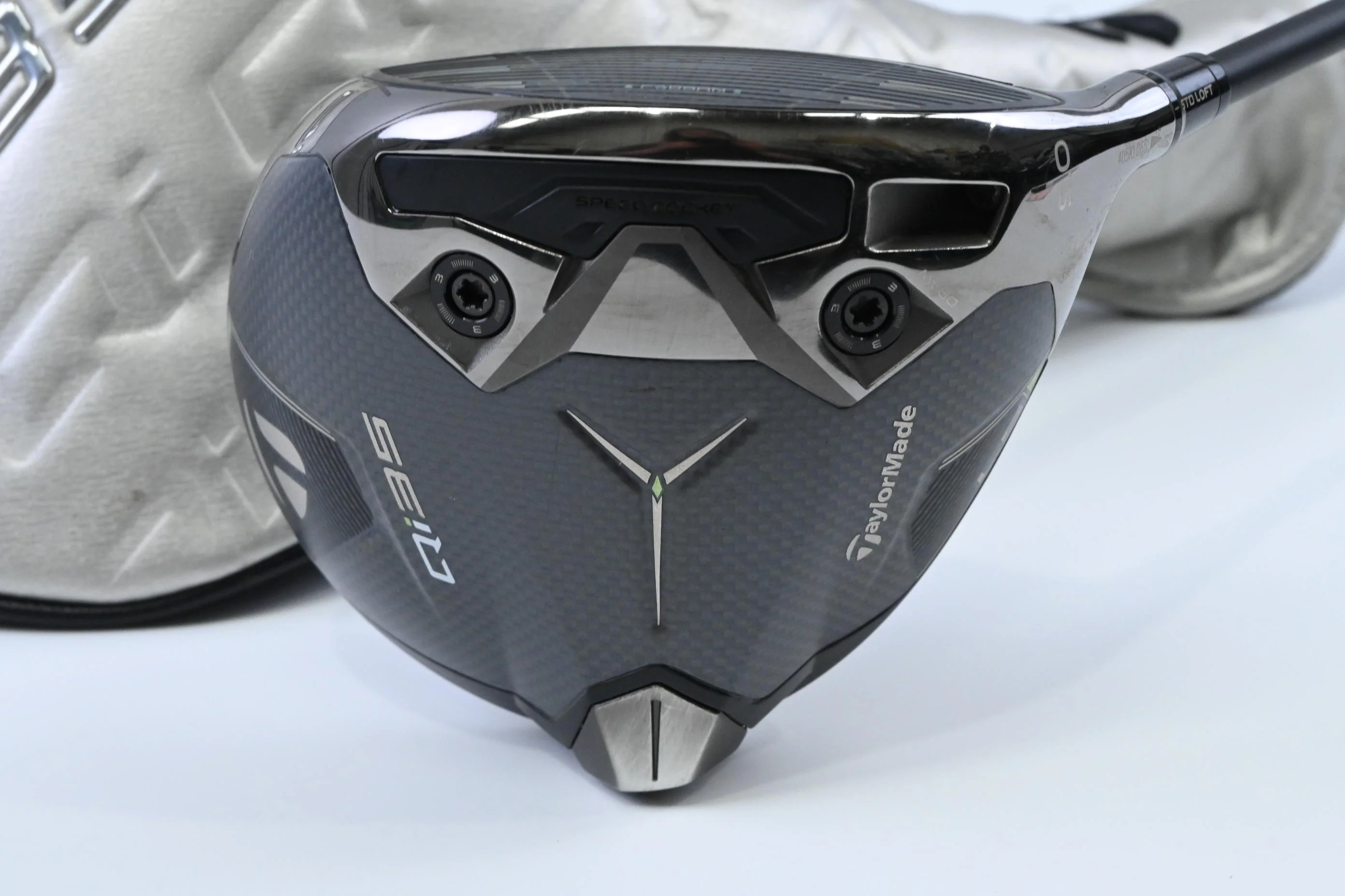 Taylormade Qi35 LS Driver / 9 Degree / Stiff Flex Kai'li Dark Waves White 60 - Image 2