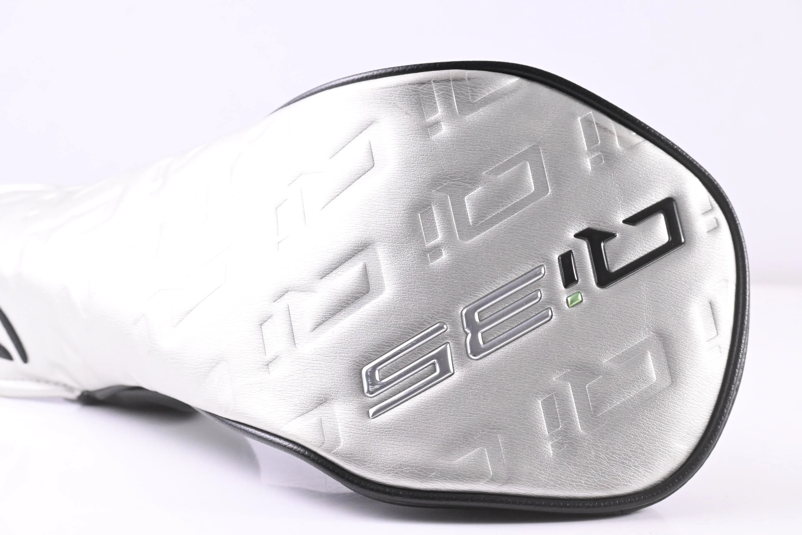 Taylormade Qi35 LS Driver / 10.5 Degree / X-Flex HZRDUS Black 60 Shaft - Image 9