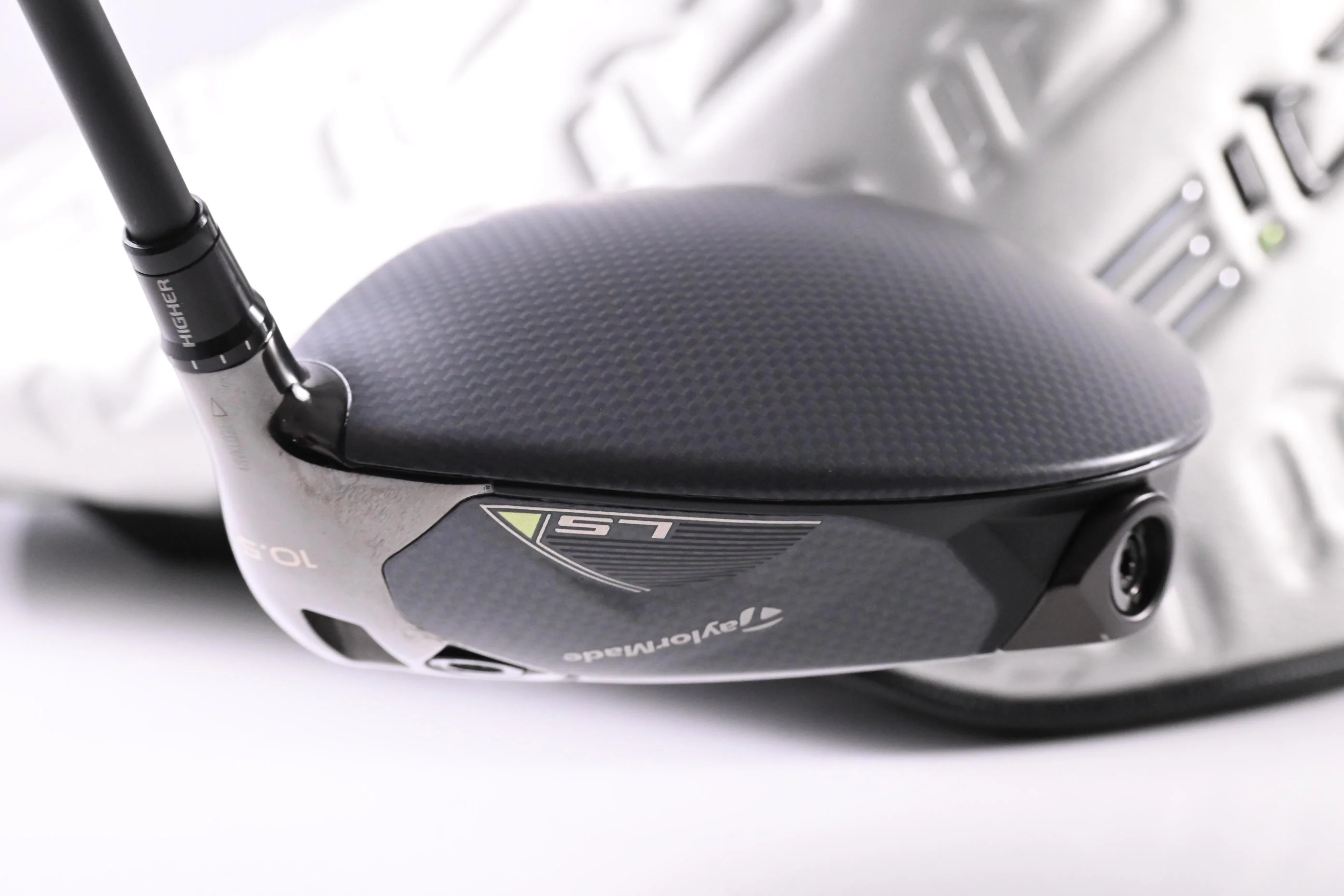 Taylormade Qi35 LS Driver / 10.5 Degree / X-Flex Kai'li White Darkwave 60 Shaft - Image 5