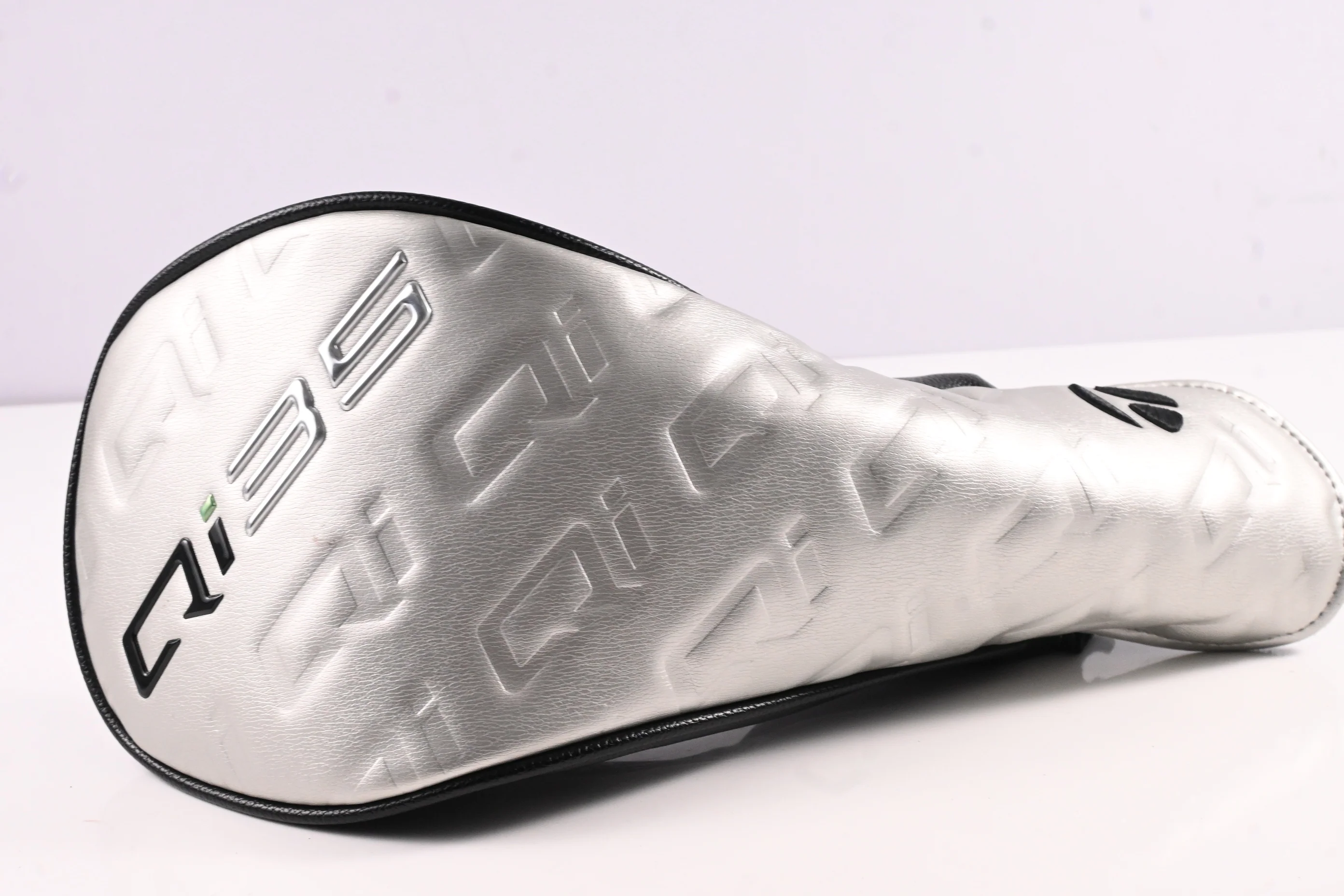Taylormade Qi35 LS Driver / 10.5 Degree / X-Flex Kai'li Blue CB Darkwave 60 - Image 9