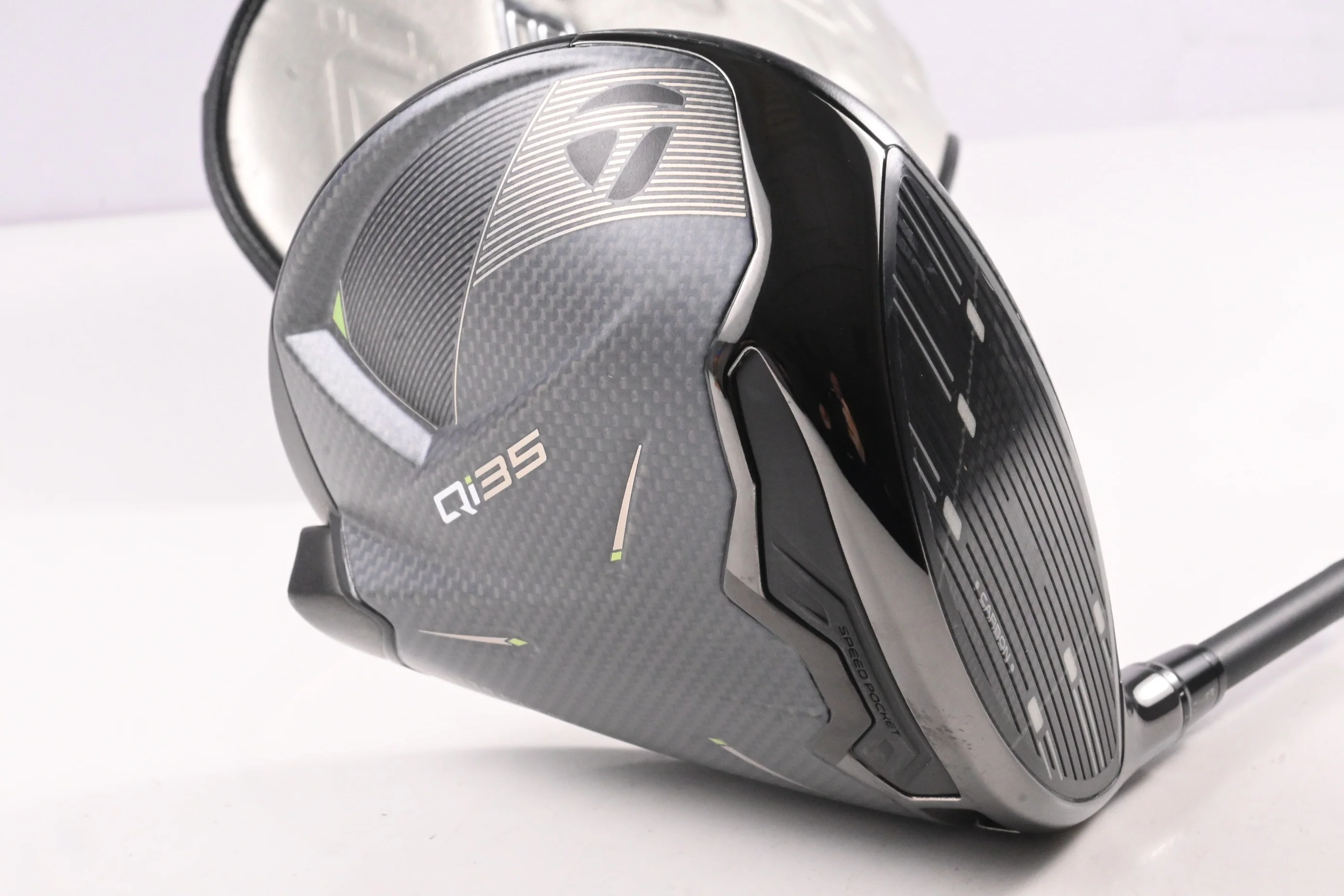 Taylormade Qi35 Max Driver / 10.5 Degree / Senior Flex Vanquish 4 Shaft