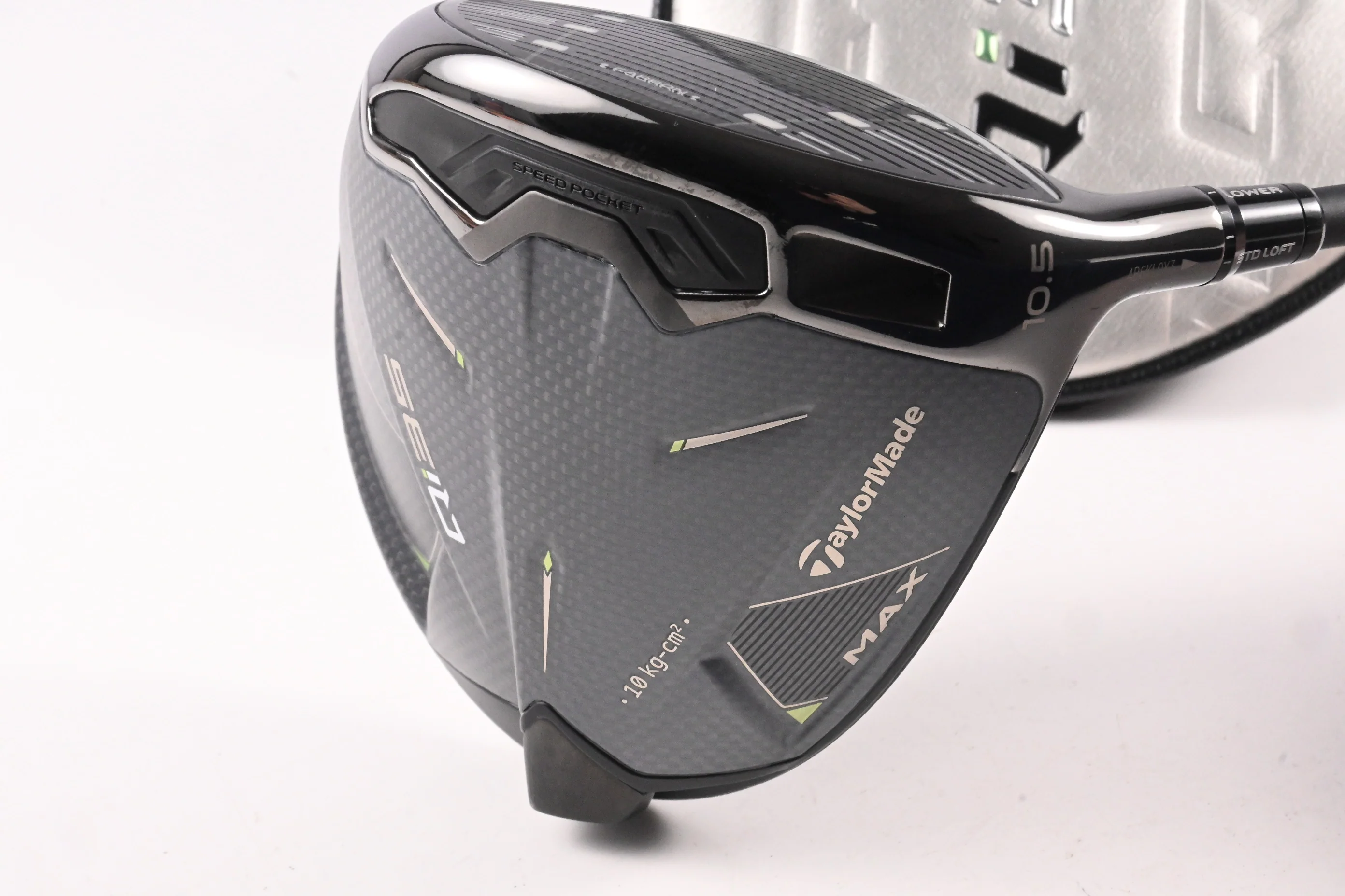 Taylormade Qi35 Max Driver / 10.5 Degree / Senior Flex Vanquish 4 Shaft - Image 2