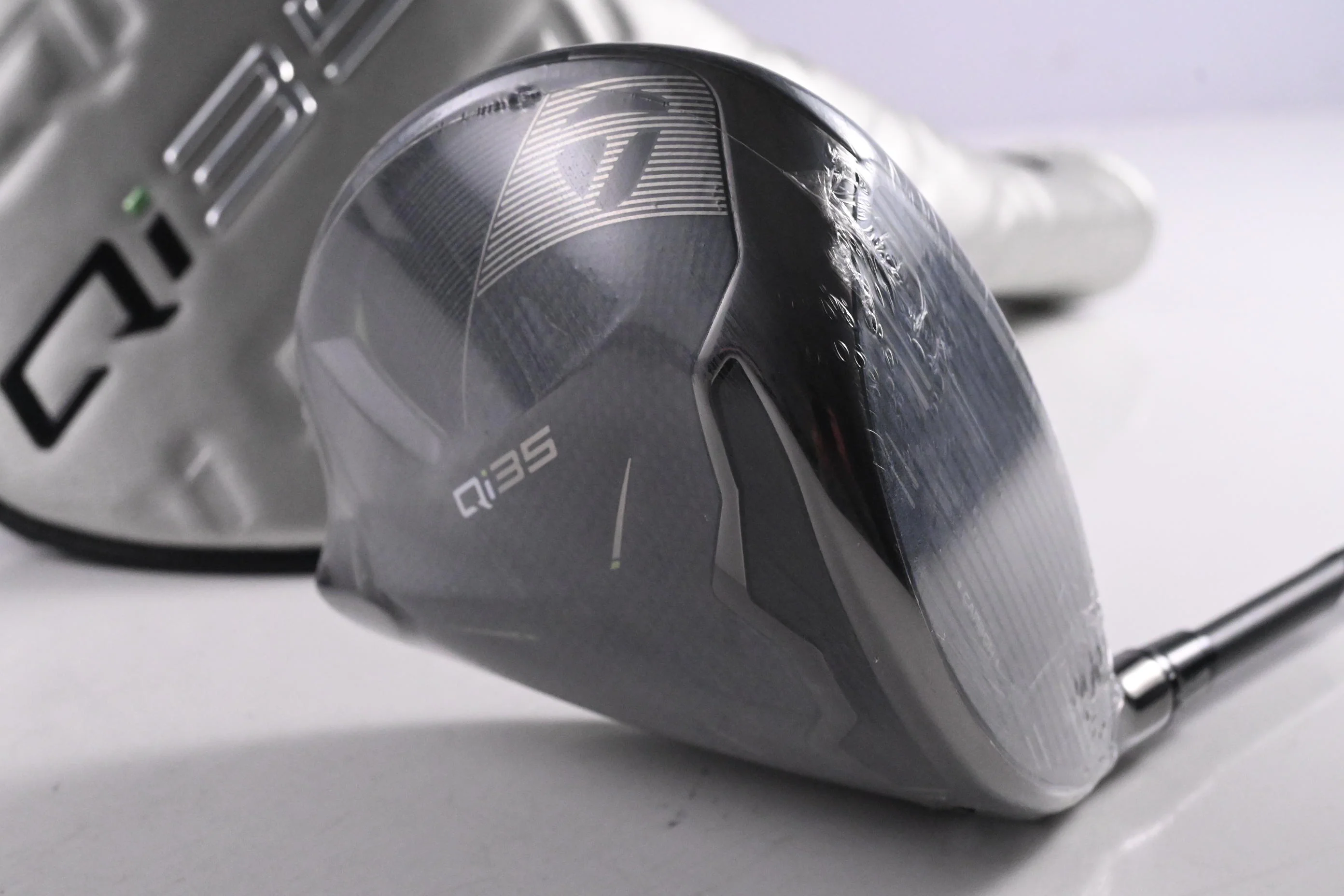 Taylormade Qi35 Max Driver / 12 Degree / Regular Flex Fujikura Ventus Blue 5