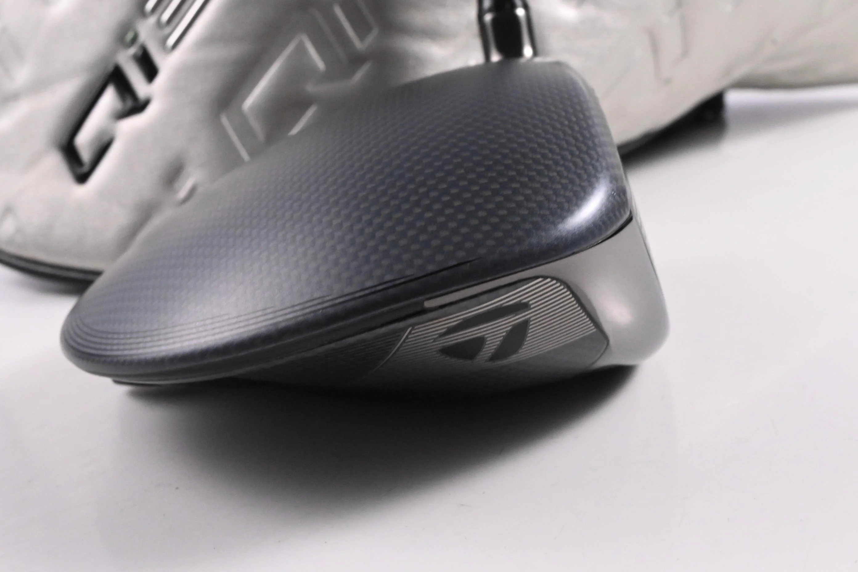 Taylormade Qi35 Max Driver / 10.5 Degree / Regular Flex Ventus TR Red 5 Shaft - Image 3
