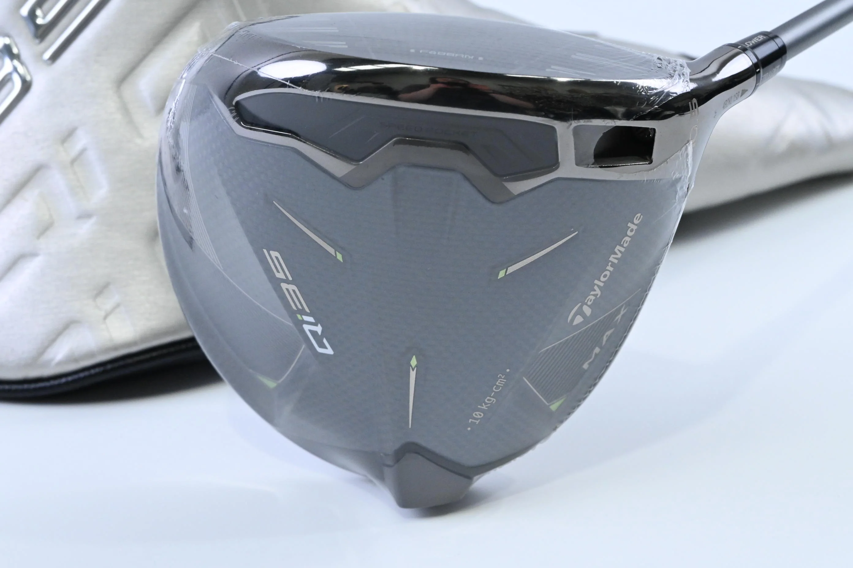 Taylormade Qi35 Max Driver / 10.5 Degree / Regular Flex Fujikura Air Speeder 50 - Image 2