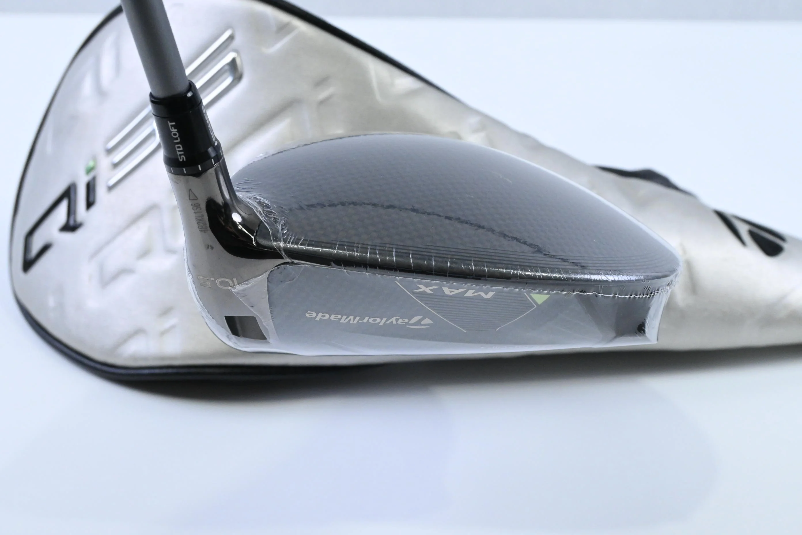 Taylormade Qi35 Max Driver / 10.5 Degree / Regular Flex Fujikura Air Speeder 50 - Image 5