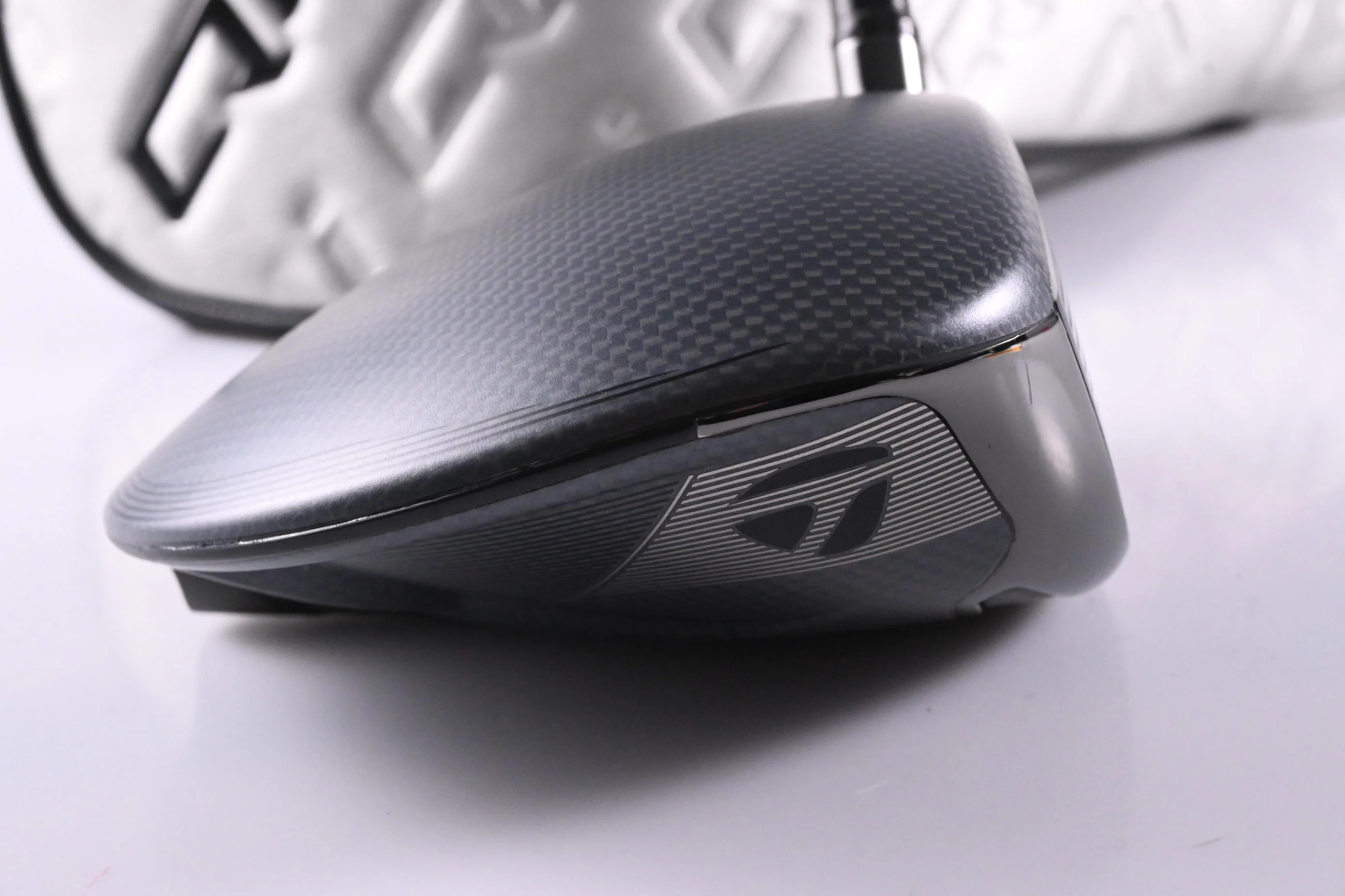 Taylormade Qi35 Max Driver / 10.5 Degree / Regular Flex Fujikura Air Speeder 50 - Image 3