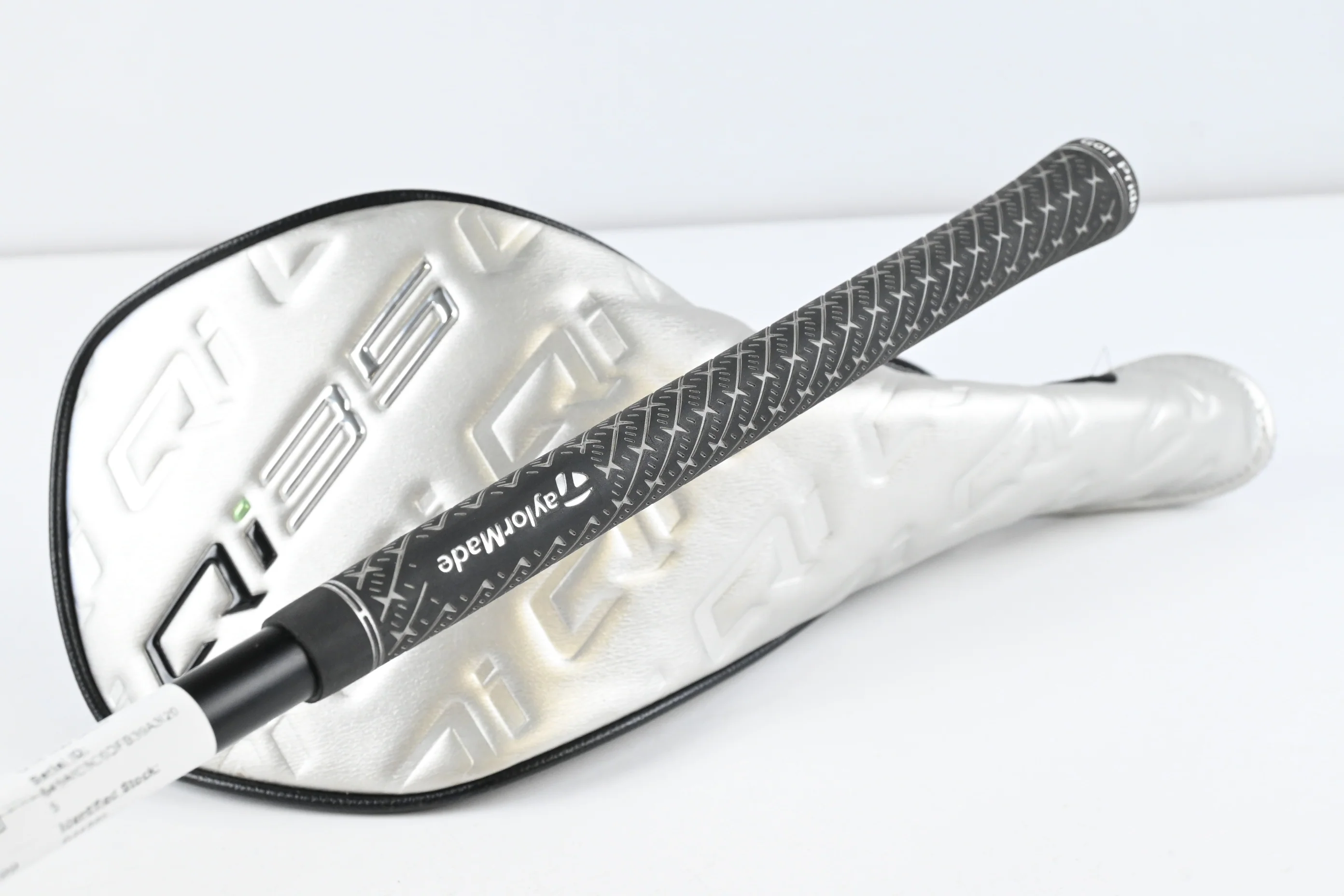Taylormade Qi35 Max Driver / 10.5 Degree / Regular Flex Airspeeder 50 Shaft - Image 8
