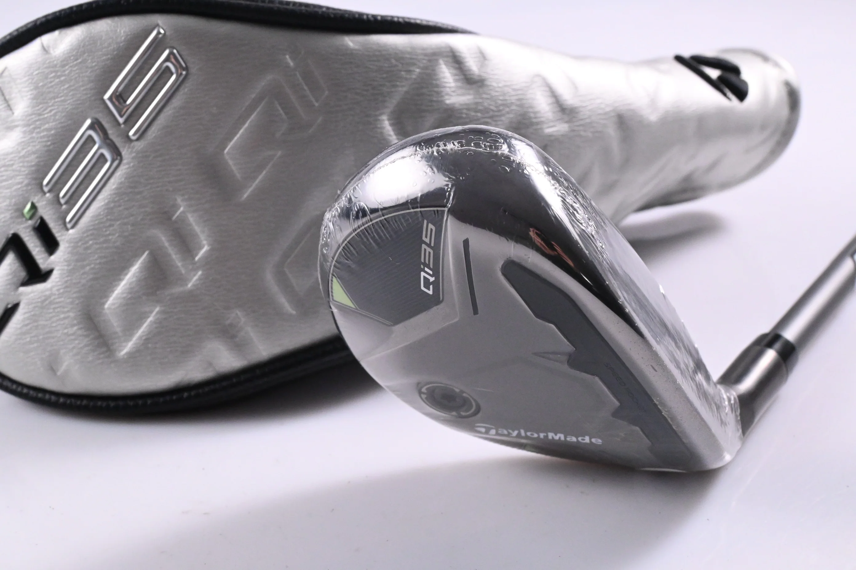 Taylormade Qi35 Max #4 Hybrid / 23 Degree / Regular Flex Air Speeder 50 Shaft