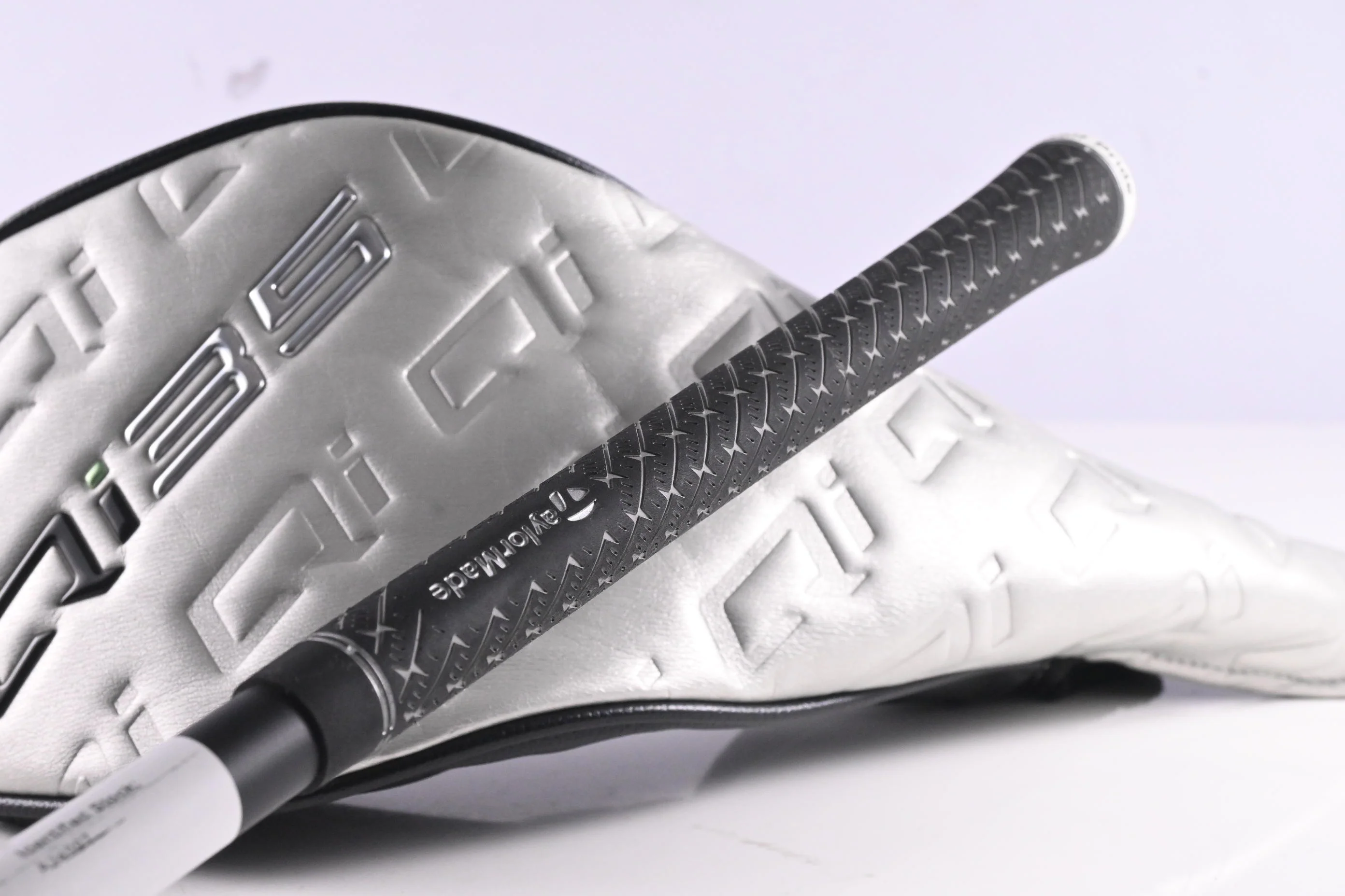 Taylormade Qi35 Max Lite Driver / 10.5 Degree / Regular Flex Vanquish 4 Shaft - Image 8
