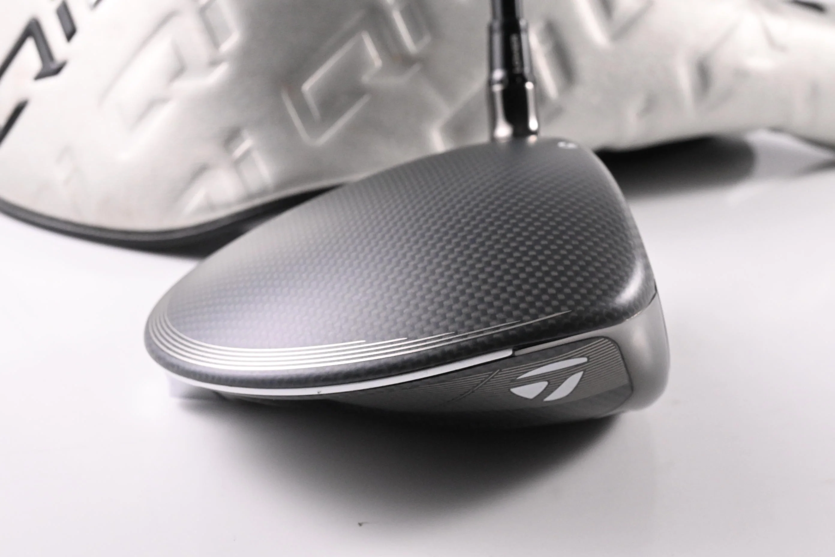 Taylormade Qi35 Max Lite Driver / 12 Degree / Regular Flex KBS Max HL 40 Shaft - Image 3