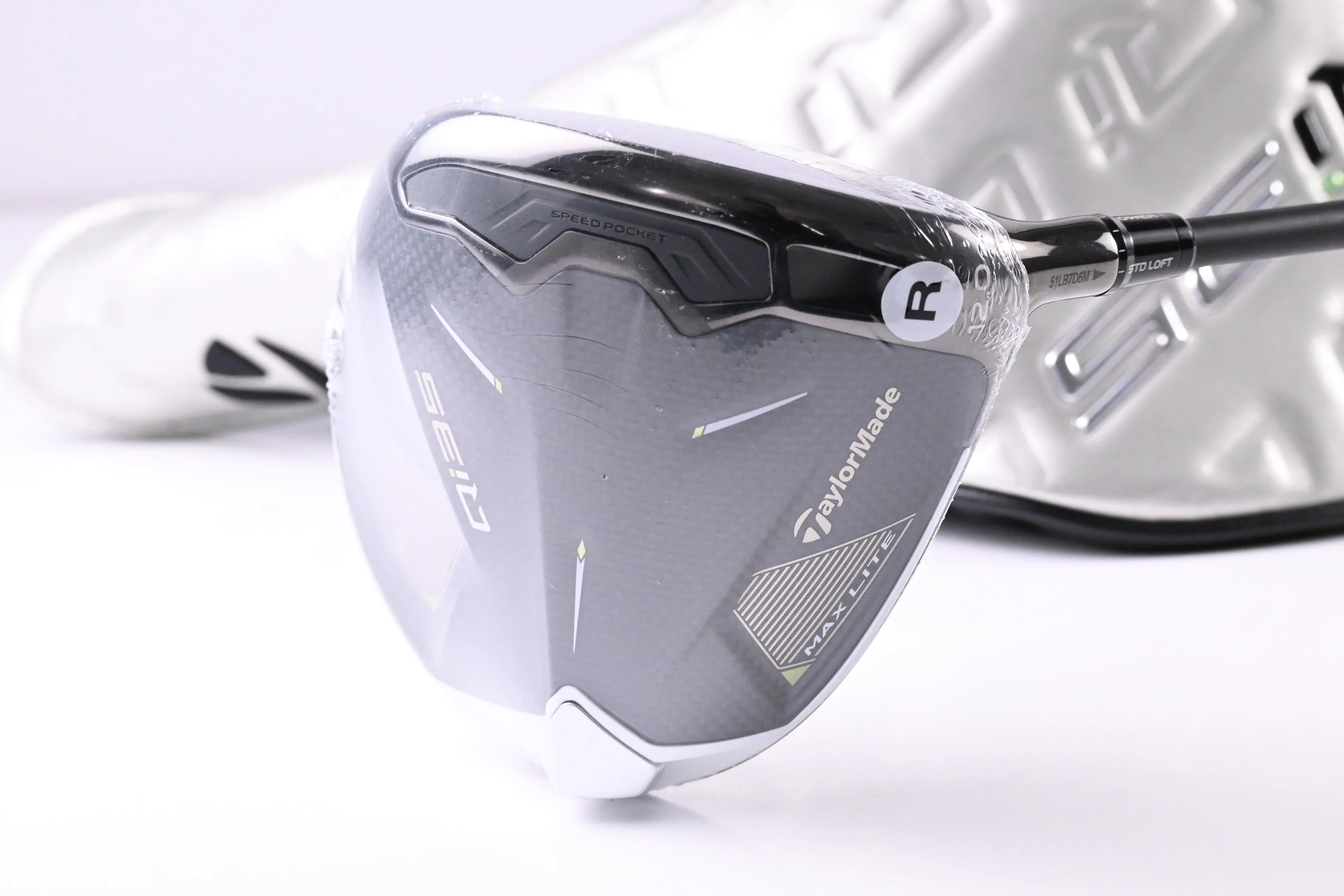 Taylormade Qi35 Max Lite Driver / 12 Degree / Regular Flex VANQUISH 4 Shaft - Image 2