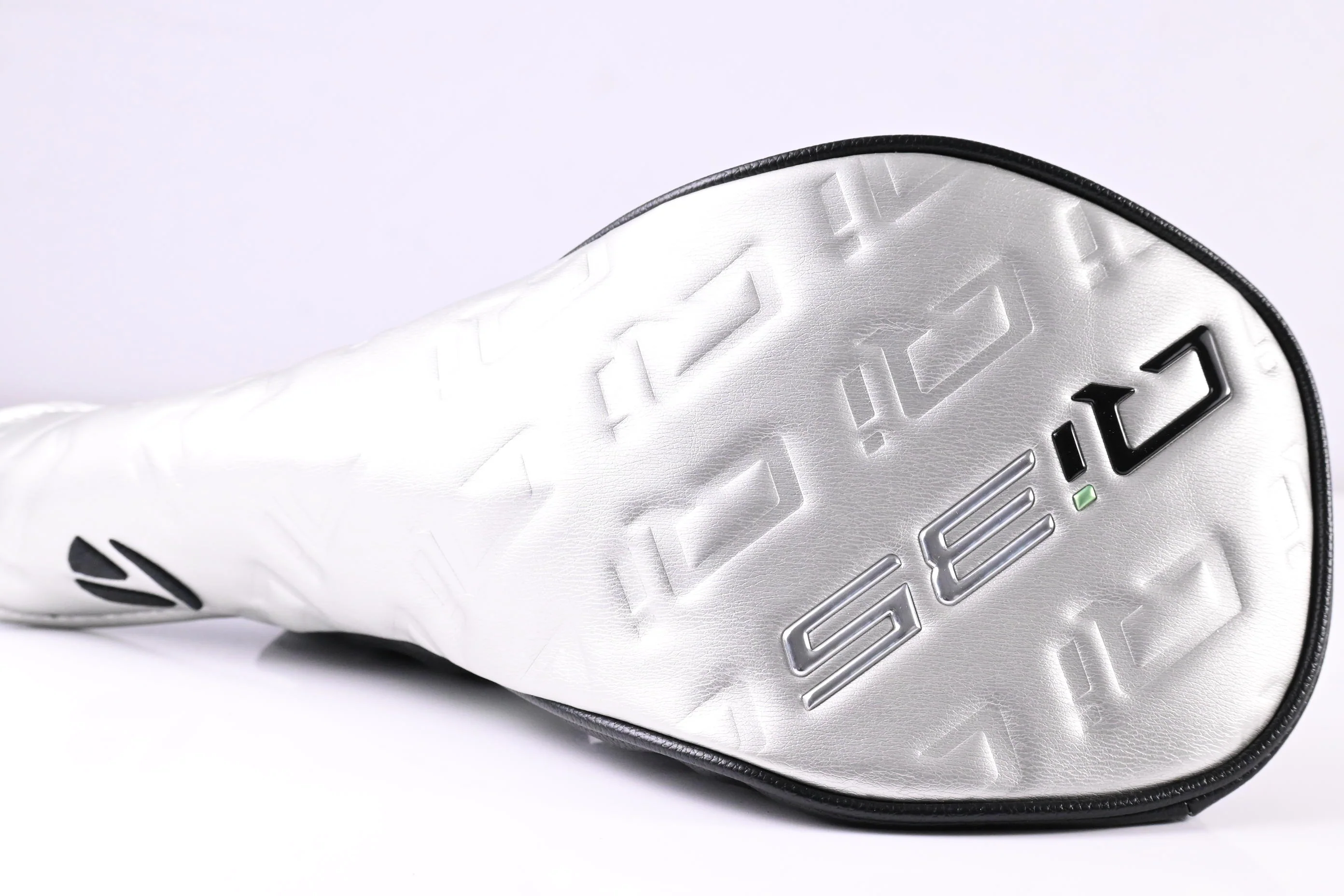 Taylormade Qi35 Max Lite Driver / 12 Degree / Regular Flex VANQUISH 4 Shaft - Image 9
