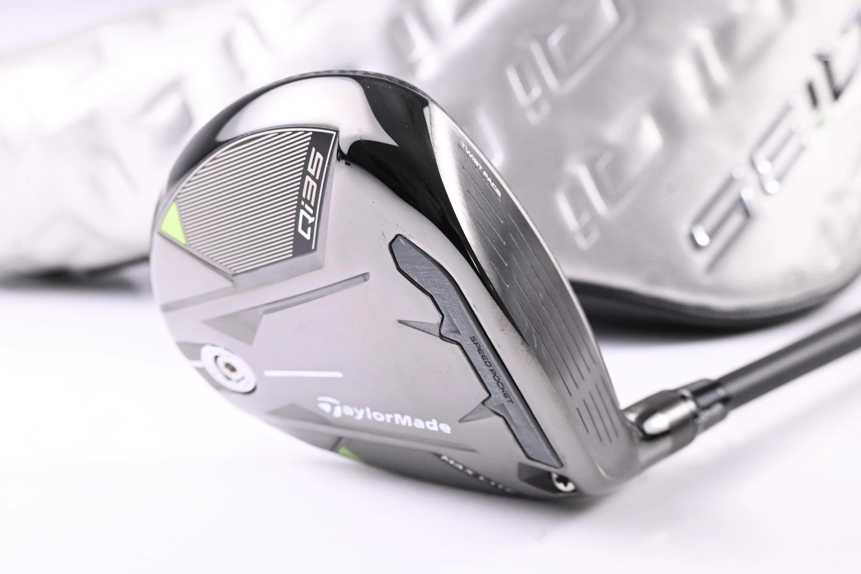 Taylormade Qi35 Max Lite #5 Wood / 18.5 Degree / Senior Flex Vanquish 4 Shaft