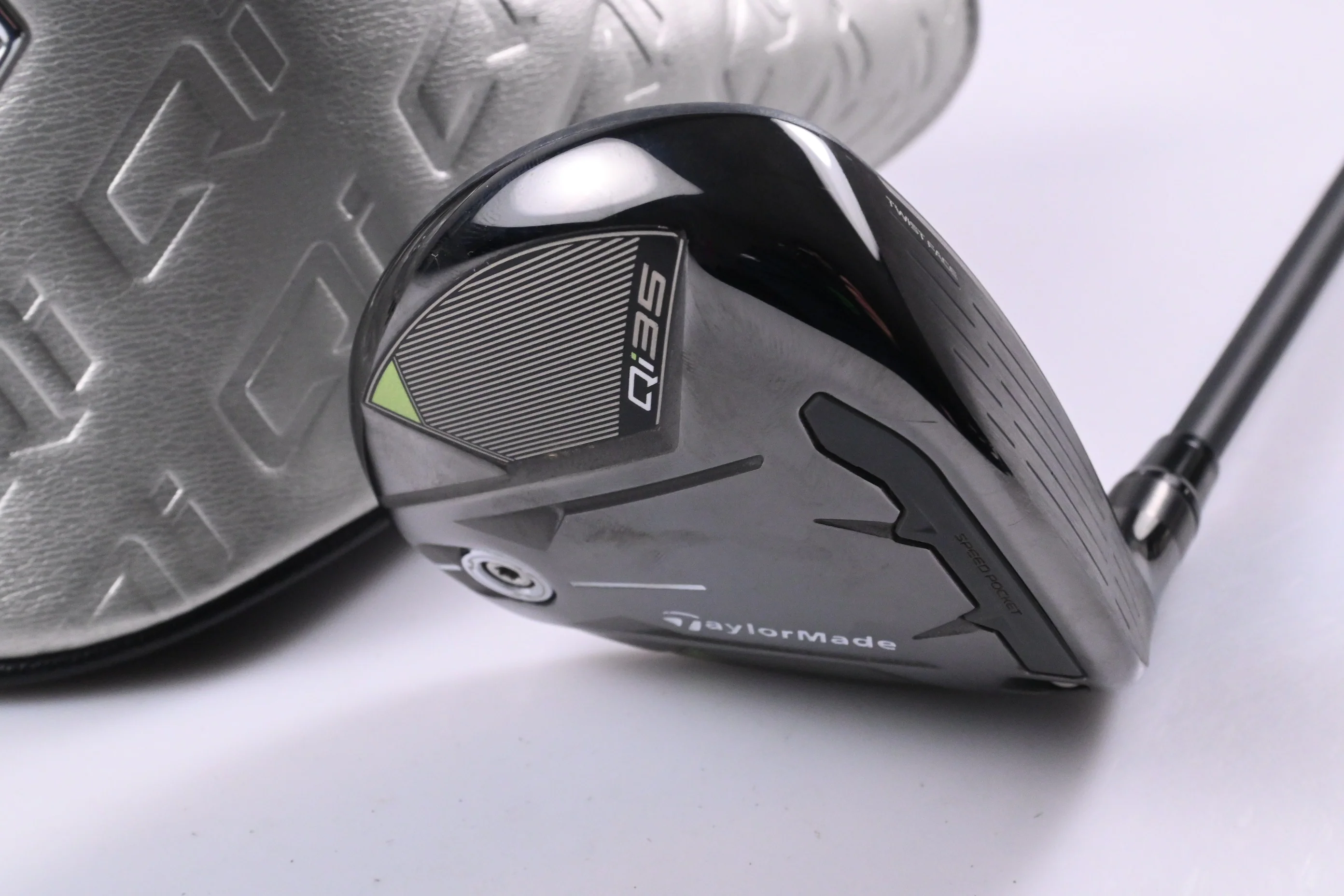 Taylormade Qi35 Max Lite #5 Wood / 18.5 Degree / Senior Flex Vanquish 4 Shaft
