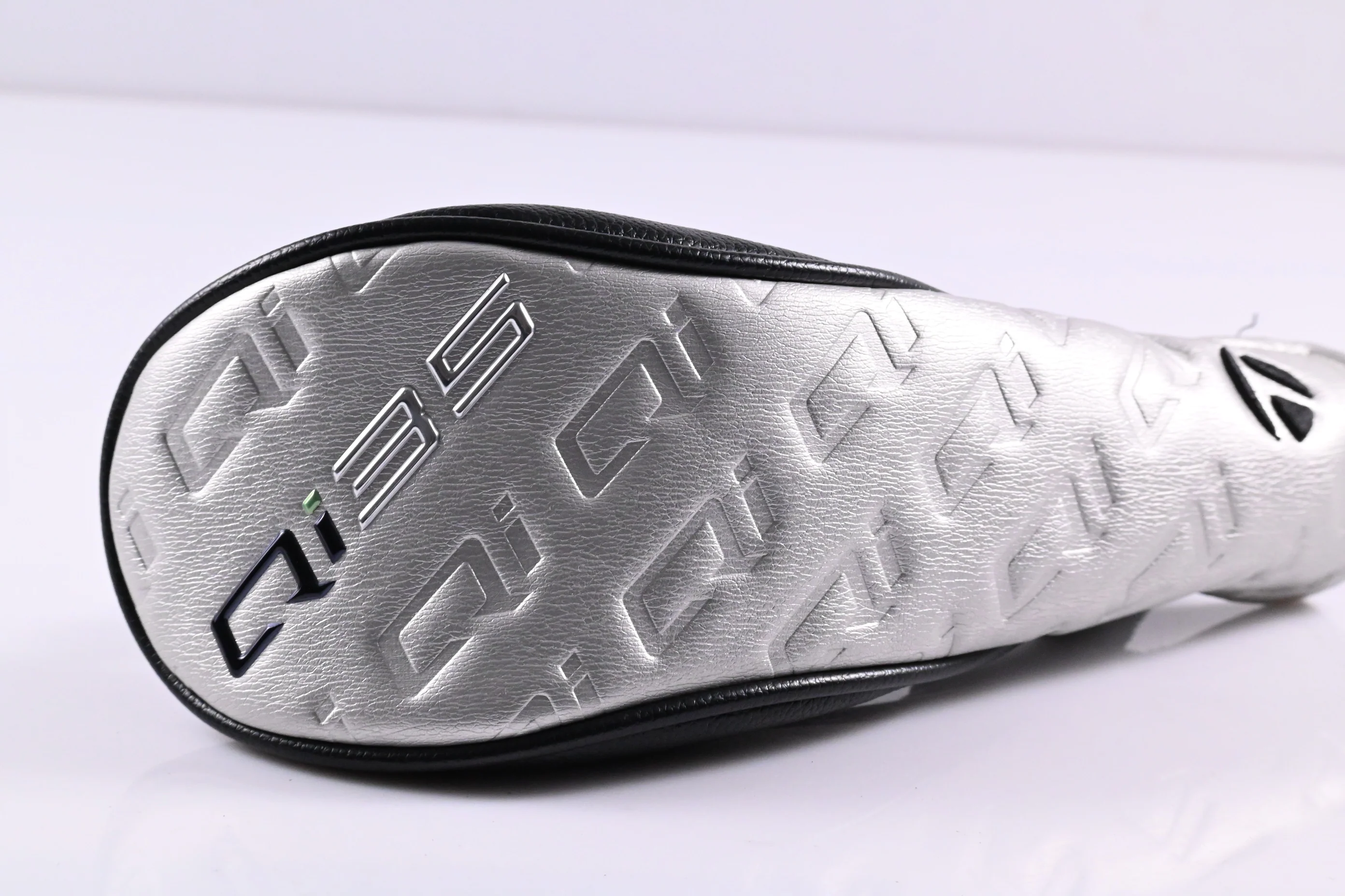 Taylormade Qi35 Max Lite #5 Hybrid / 27 Degree / Senior Flex Vanquish 5 Shaft - Image 9