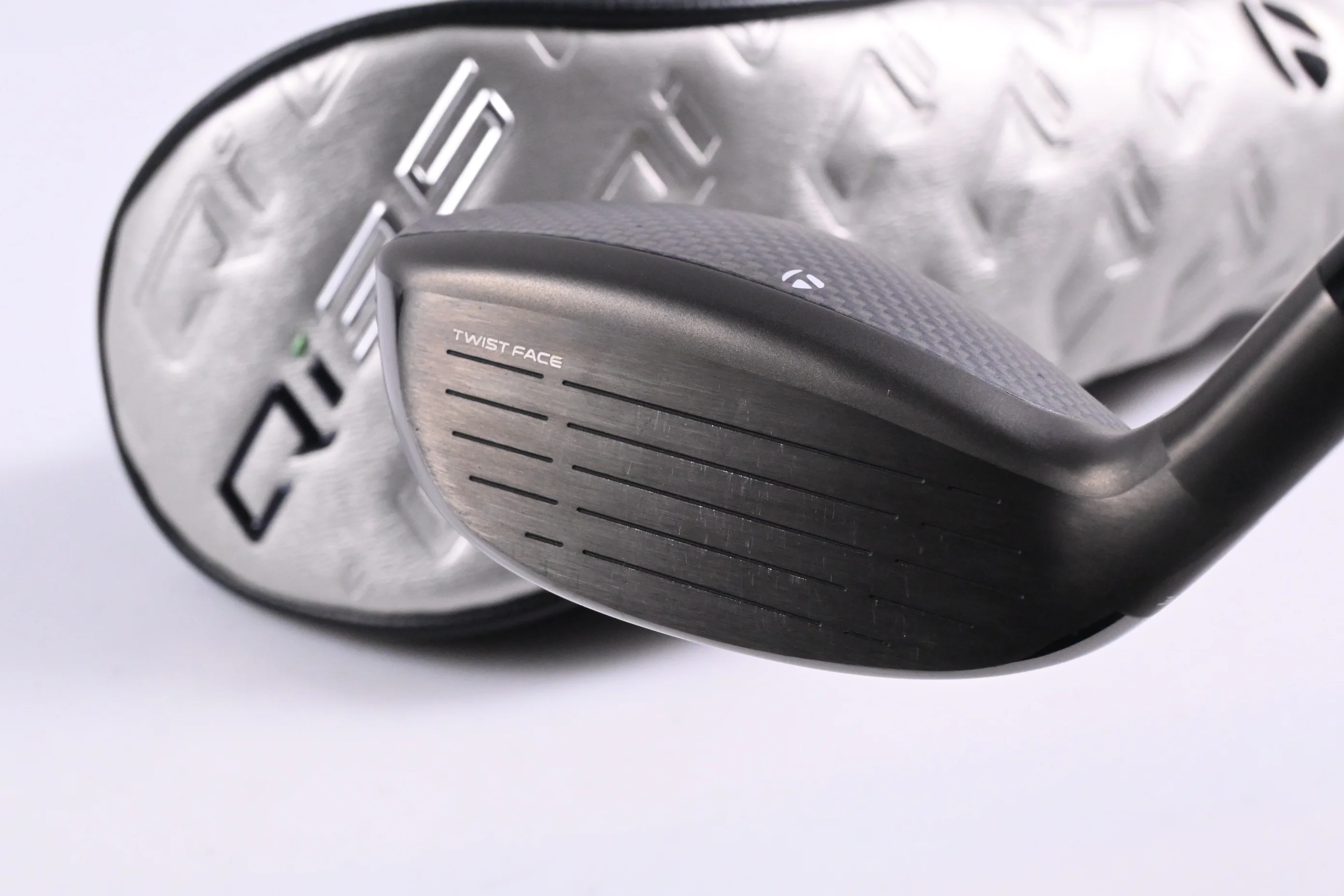 Taylormade Qi35 Max Lite #5 Hybrid / 27 Degree / Senior Flex Vanquish 5 Shaft - Image 4