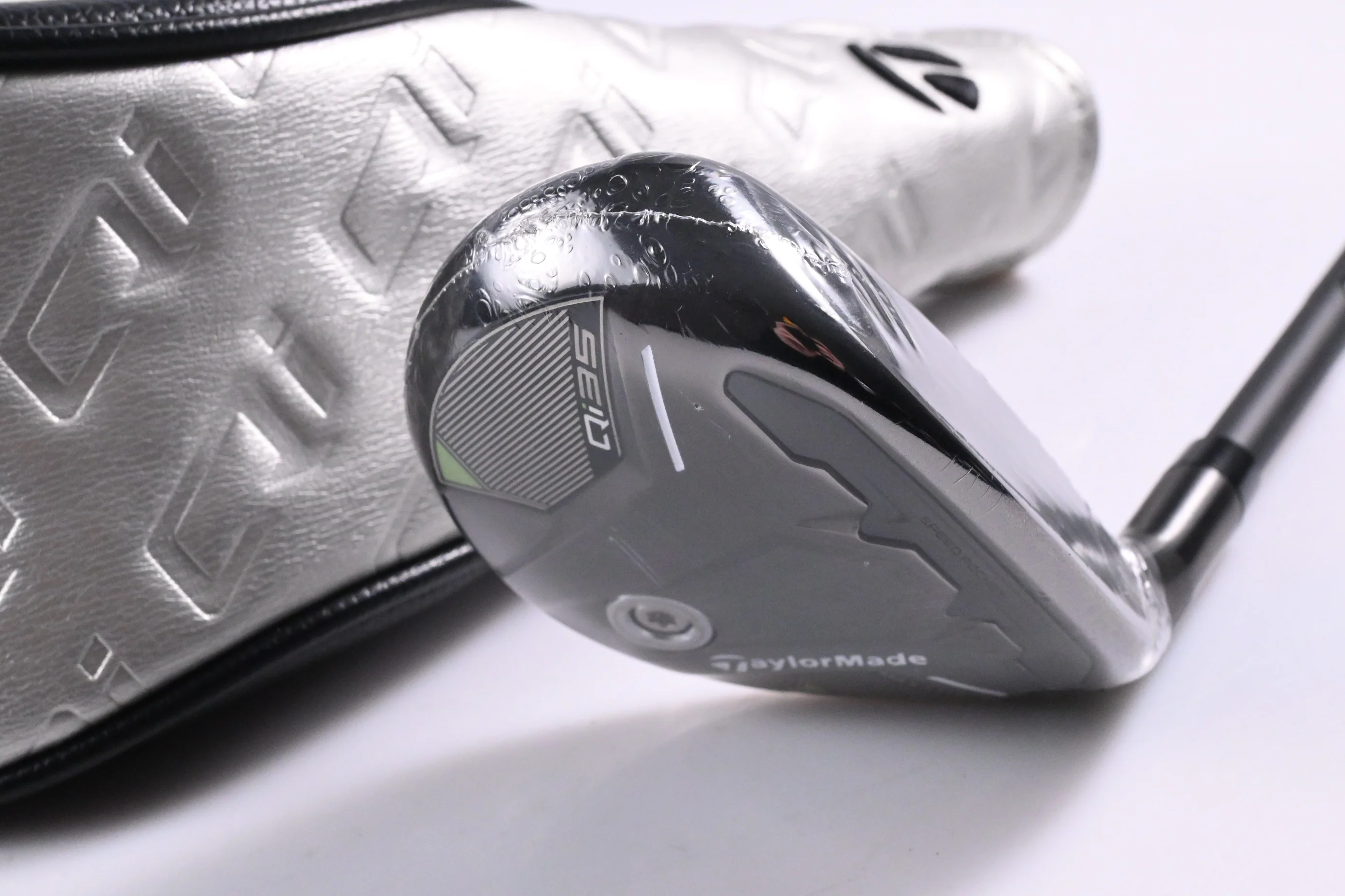 Taylormade Qi35 Max Lite #5 Hybrid / 27 Degree / Senior Flex Vanquish 5 Shaft
