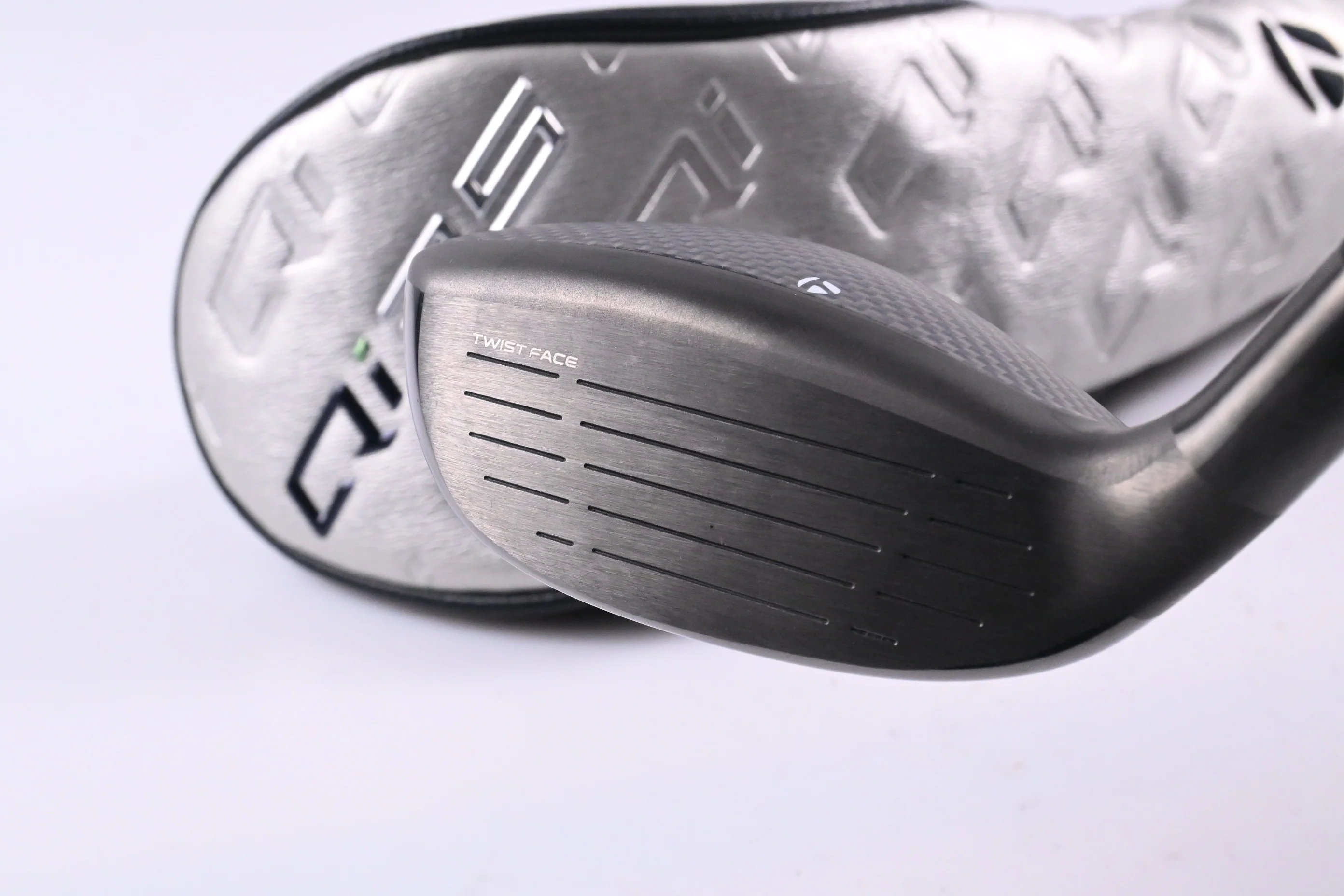 Taylormade Qi35 Max Lite #5 Hybrid / 27 Degree / Senior Flex Vanquish 5 Shaft - Image 4