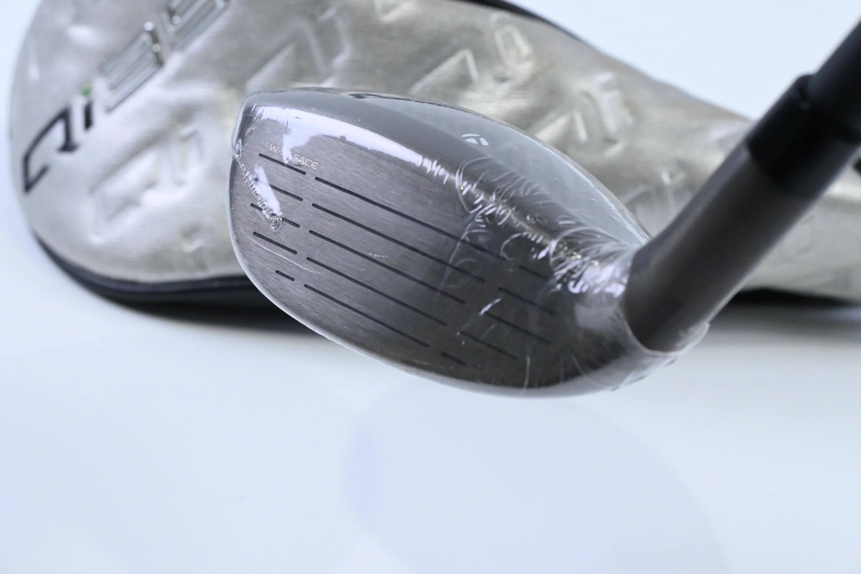 Taylormade Qi35 Max Lite #5 Hybrid / 27 Degree / Senior Flex Vanquish 5 Shaft - Image 4
