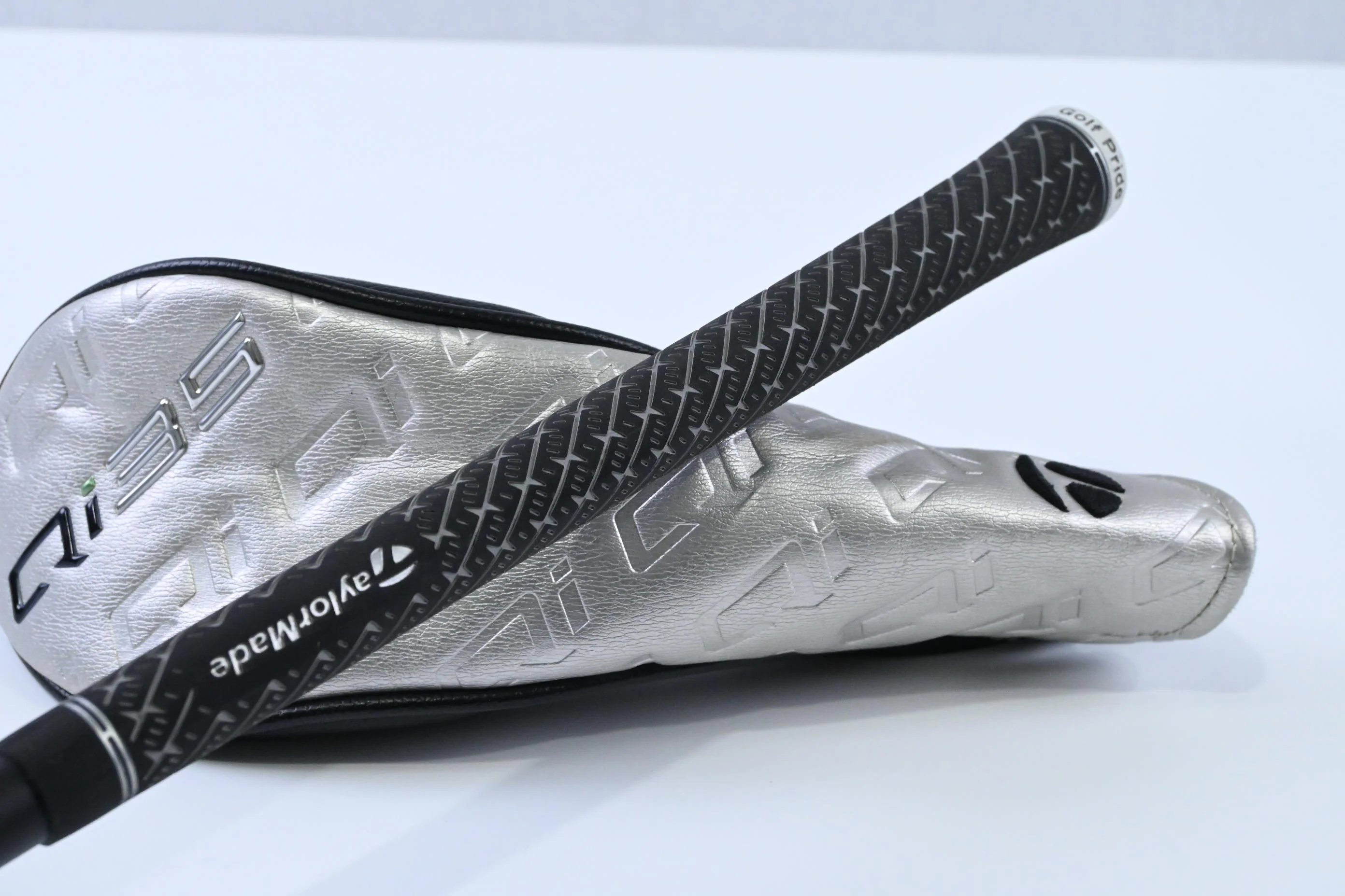 Taylormade Qi35 Max Lite #5 Hybrid / 27 Degree / Senior Flex Vanquish 5 Shaft - Image 8
