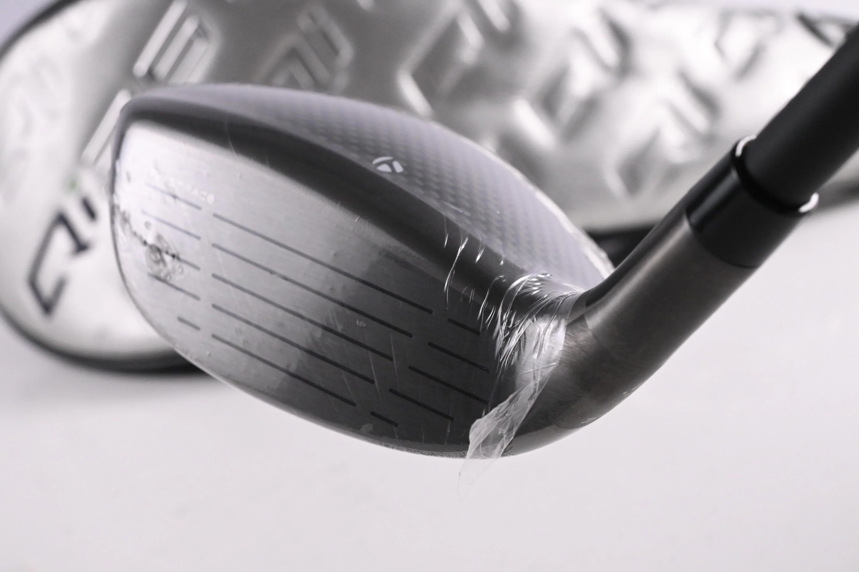 Taylormade Qi35 Max Lite #5 Hybrid / 27 Degree / Senior Flex Vanquish 5 Shaft - Image 4